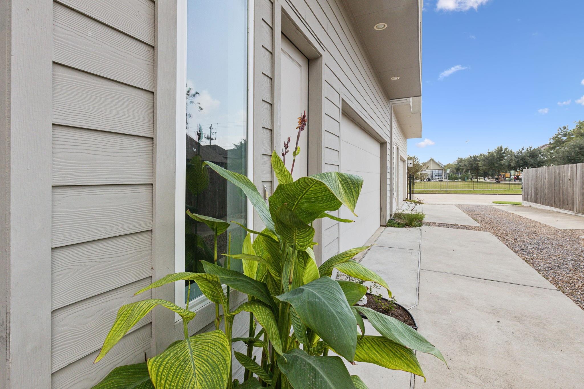 843 W 23rd Street # B