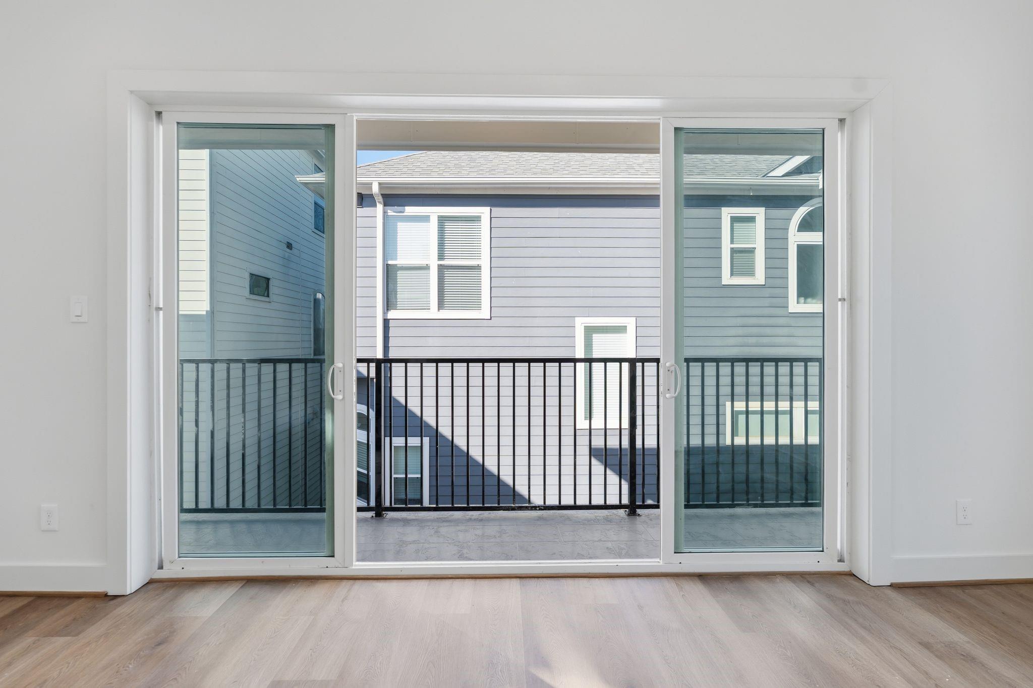 1140 W 16th St Street