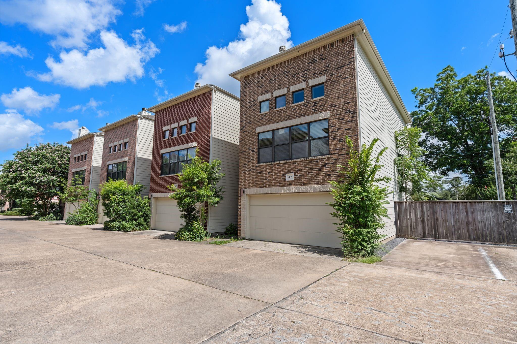 650 Westcross Street # 42