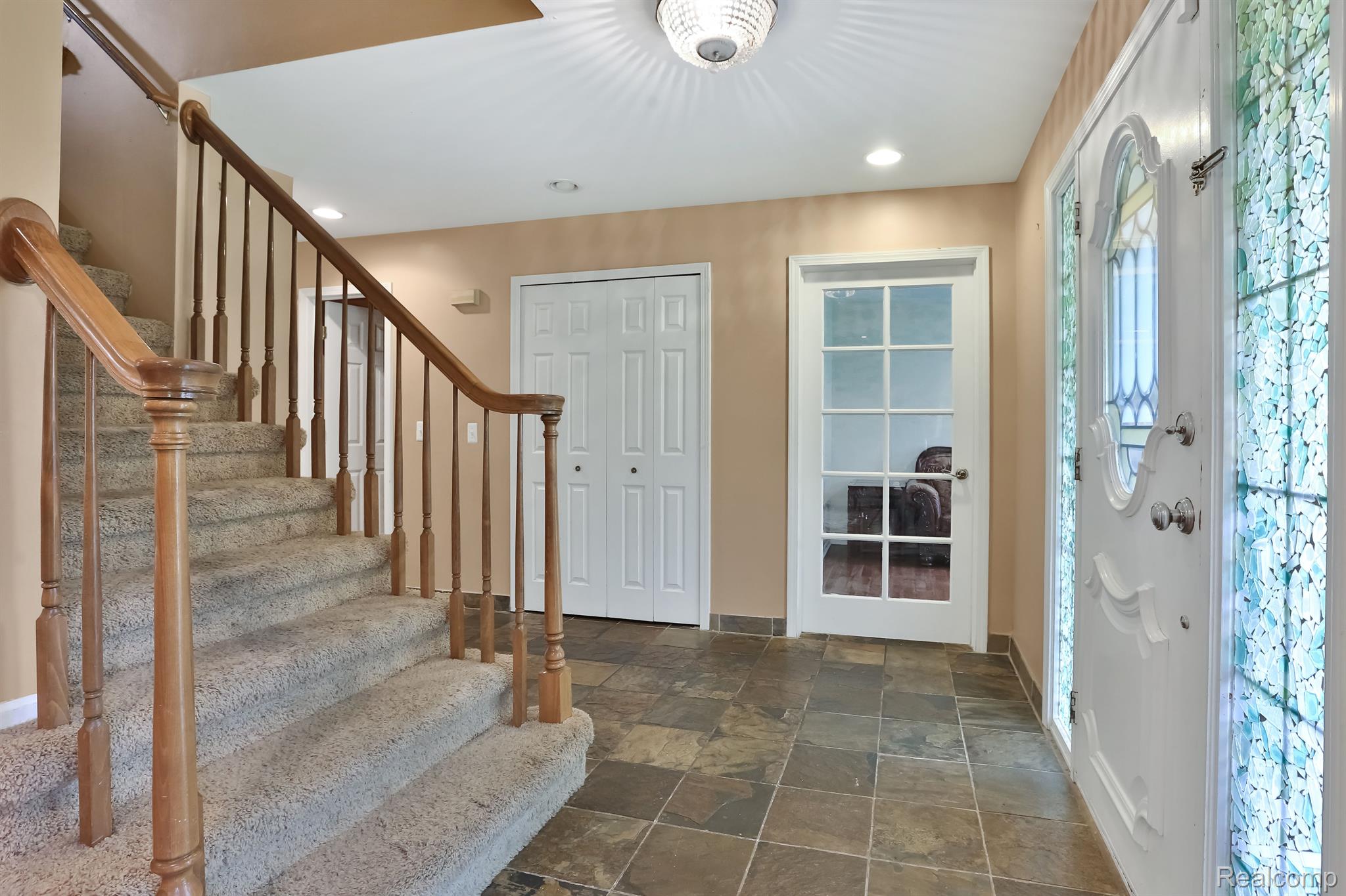 6826 SHELLDRAKE Drive