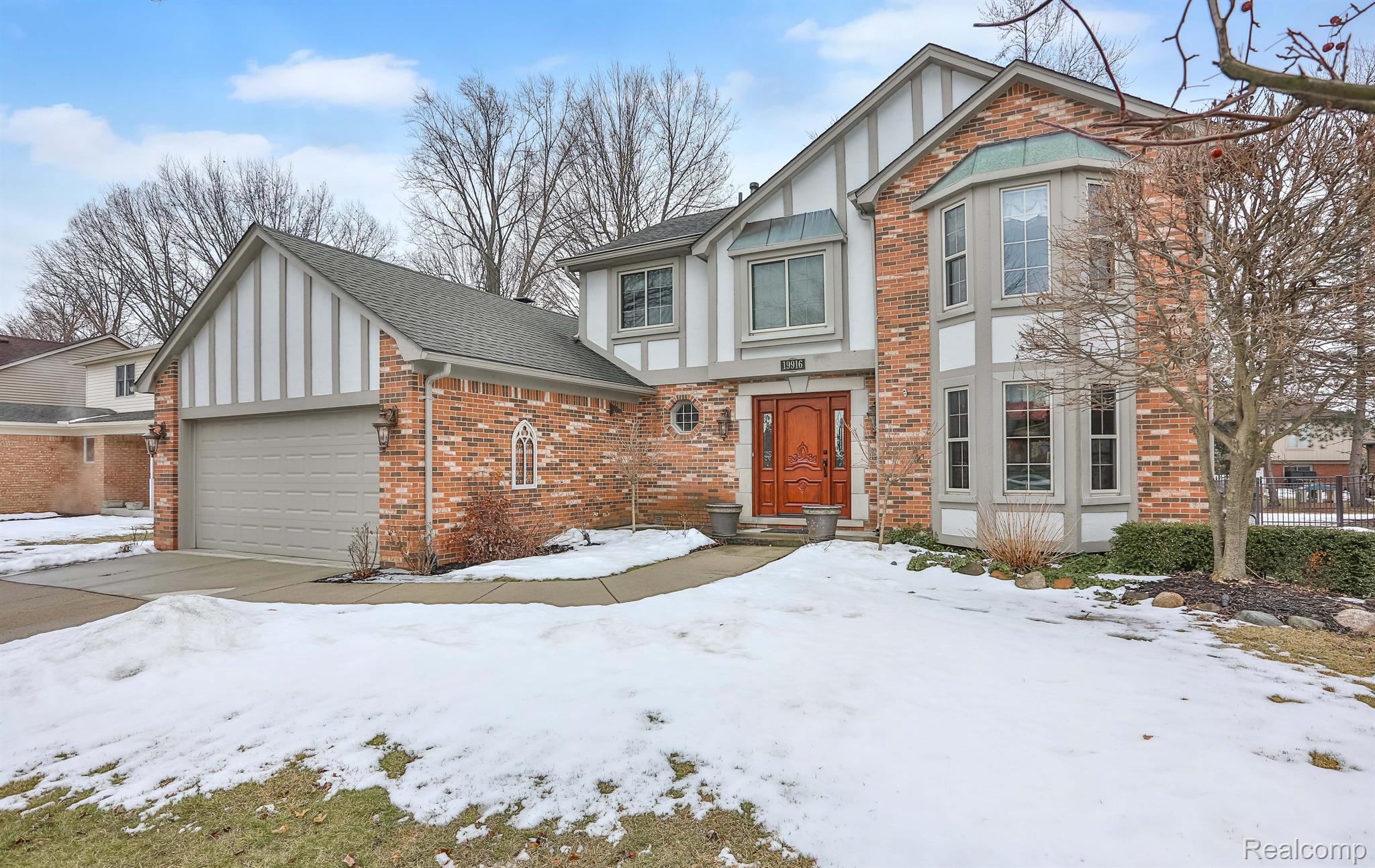 19916 CALUMET Drive