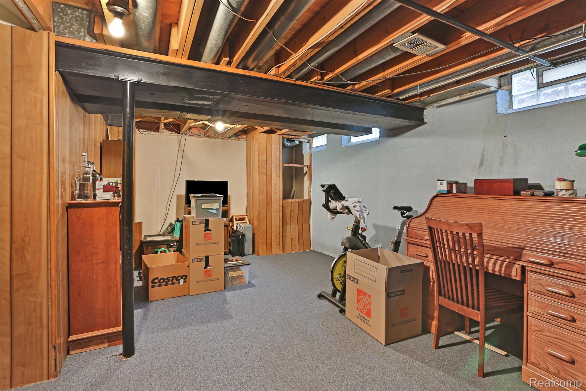 19916 CALUMET Drive