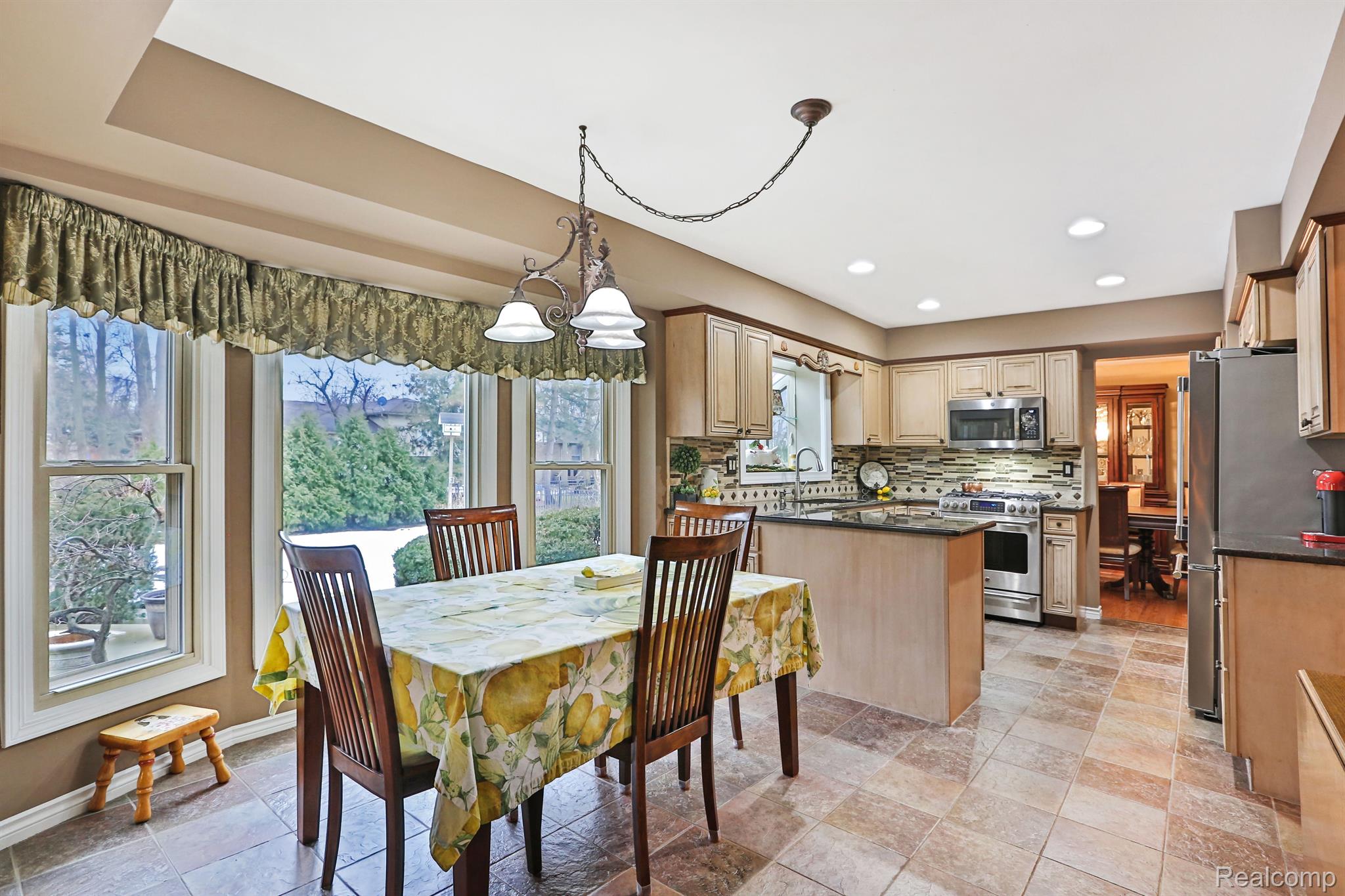 19916 CALUMET Drive