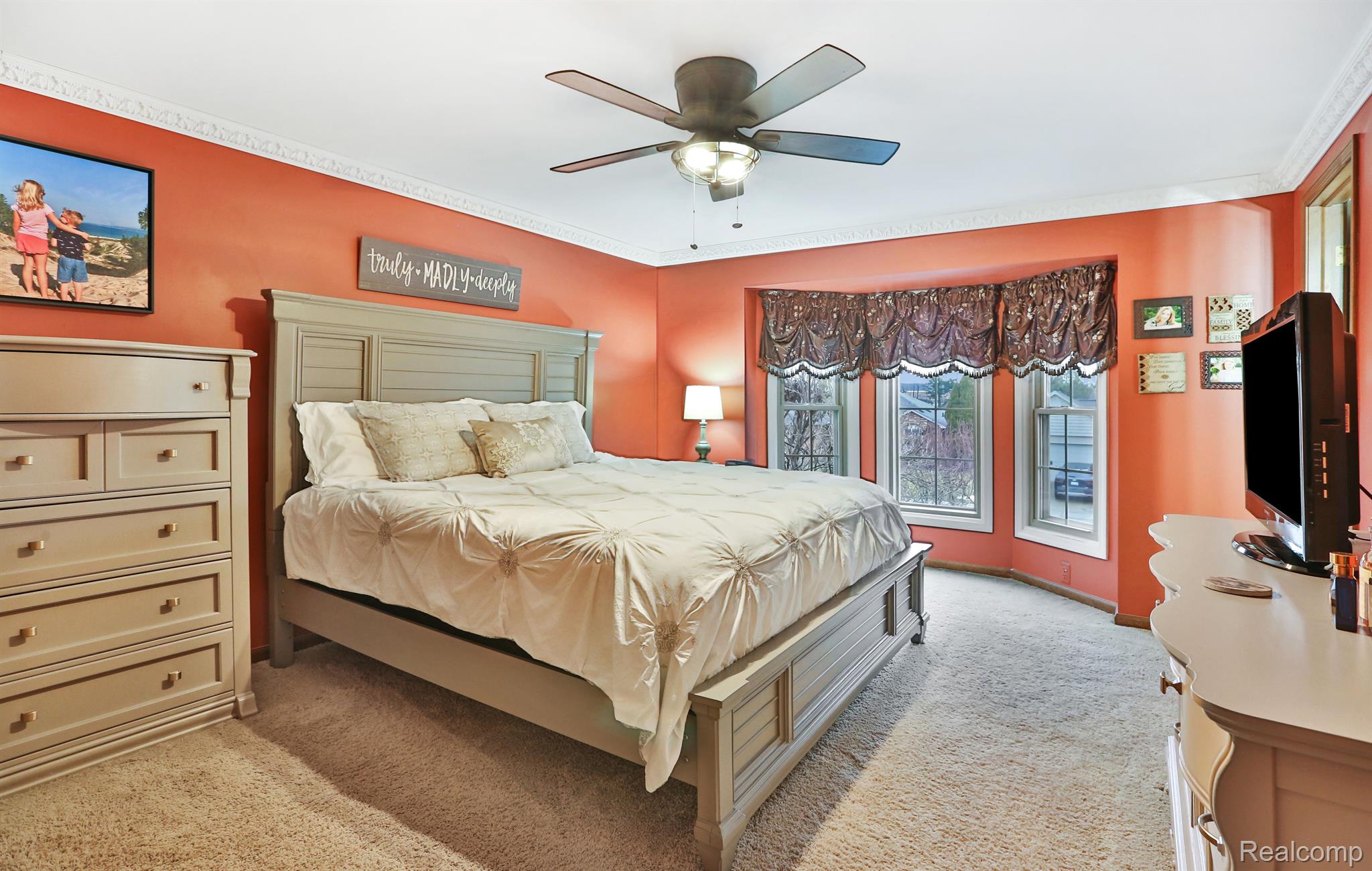 19916 CALUMET Drive