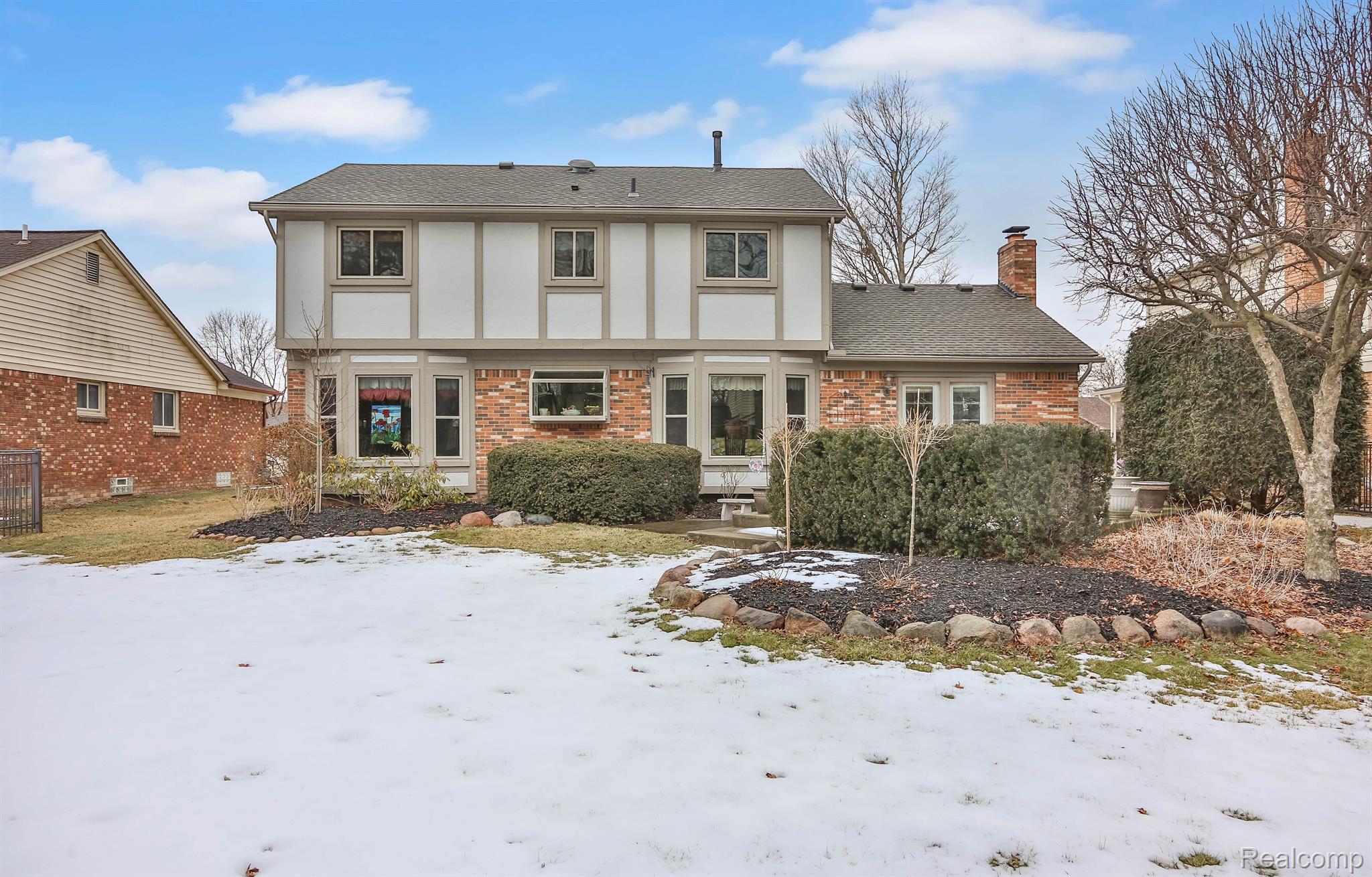 19916 CALUMET Drive