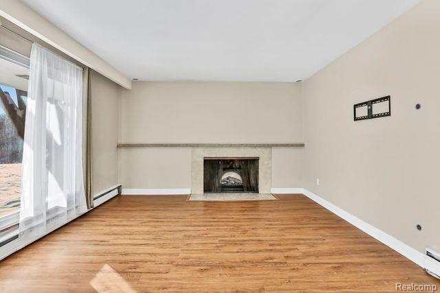 146 W HICKORY GROVE Road