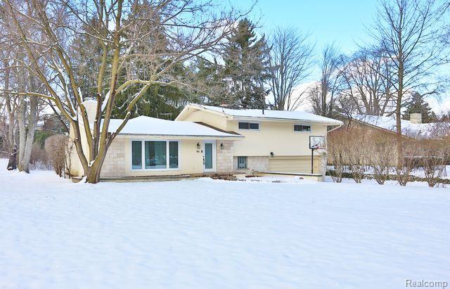 146 W HICKORY GROVE Road