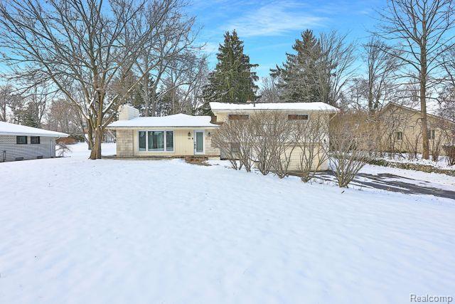 146 W HICKORY GROVE Road
