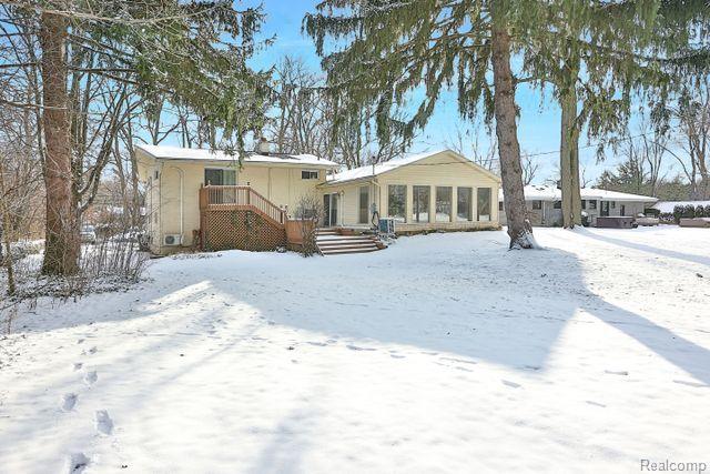 146 W HICKORY GROVE Road