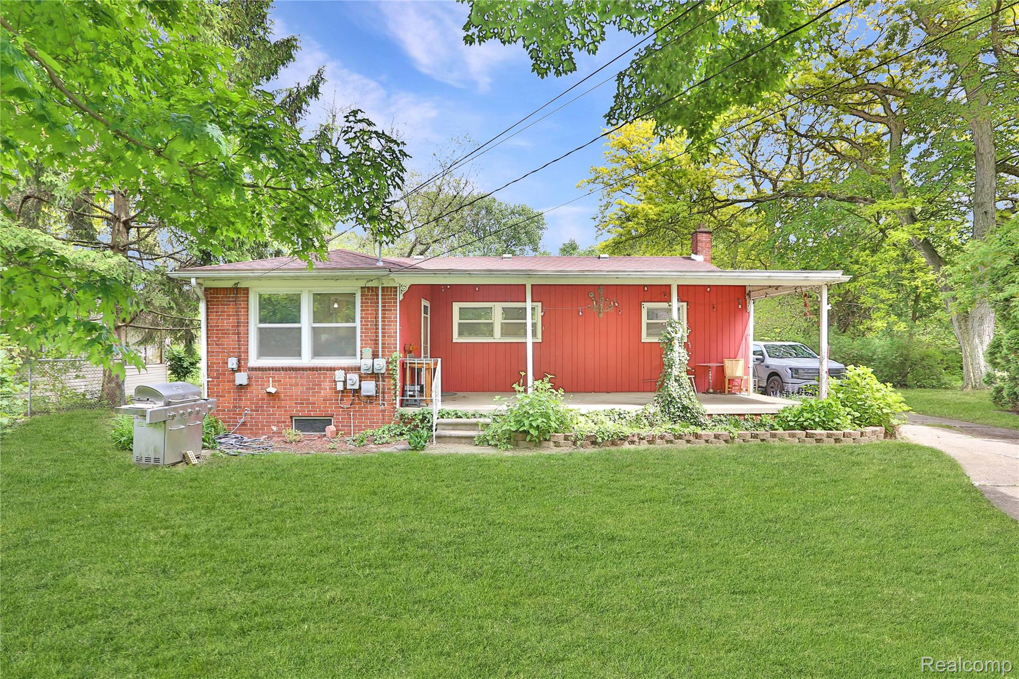 17153 Ryland
