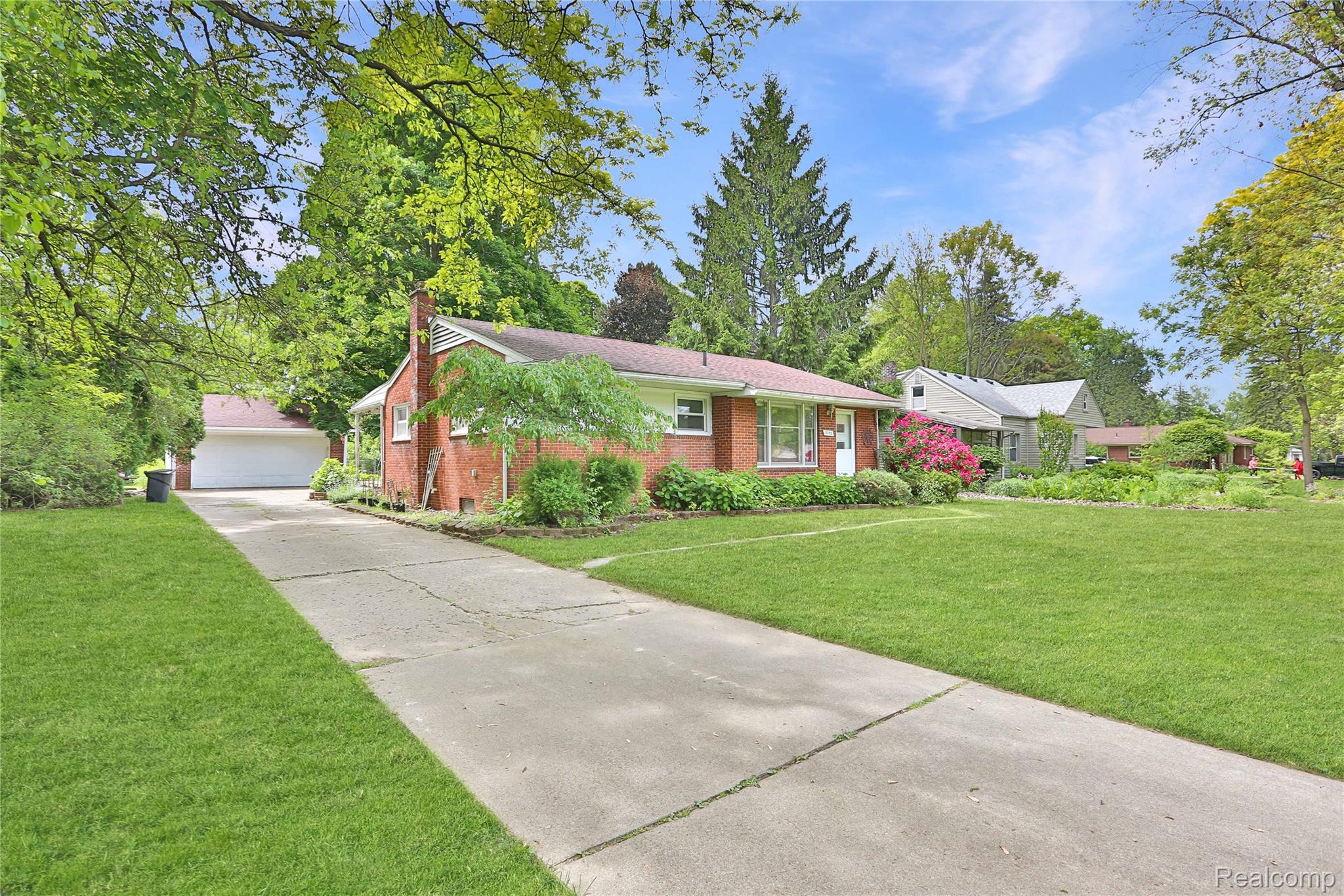 17153 Ryland