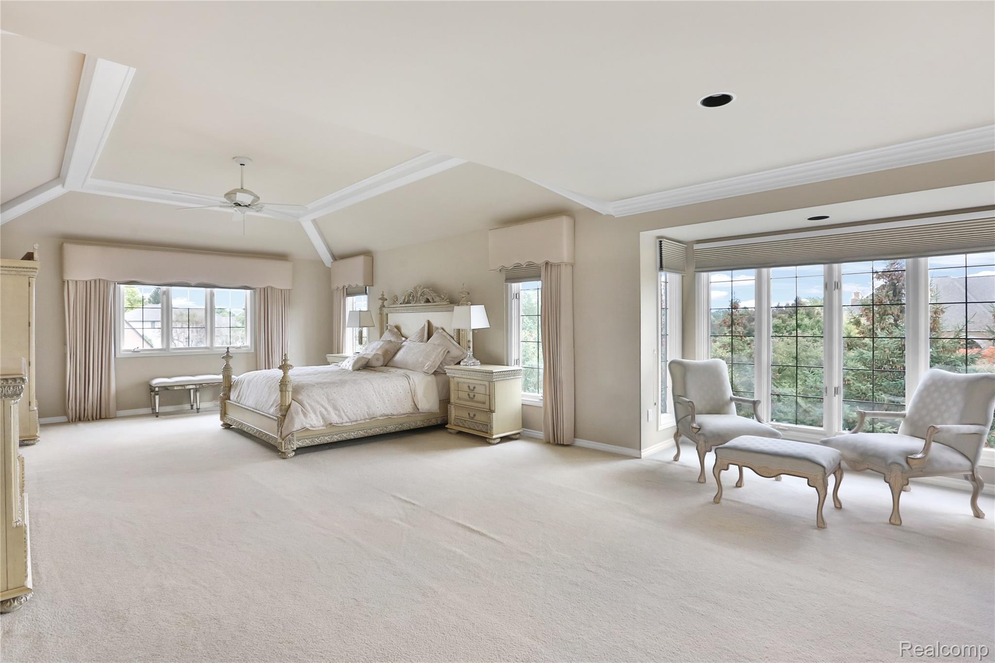 5826 Murfield Drive