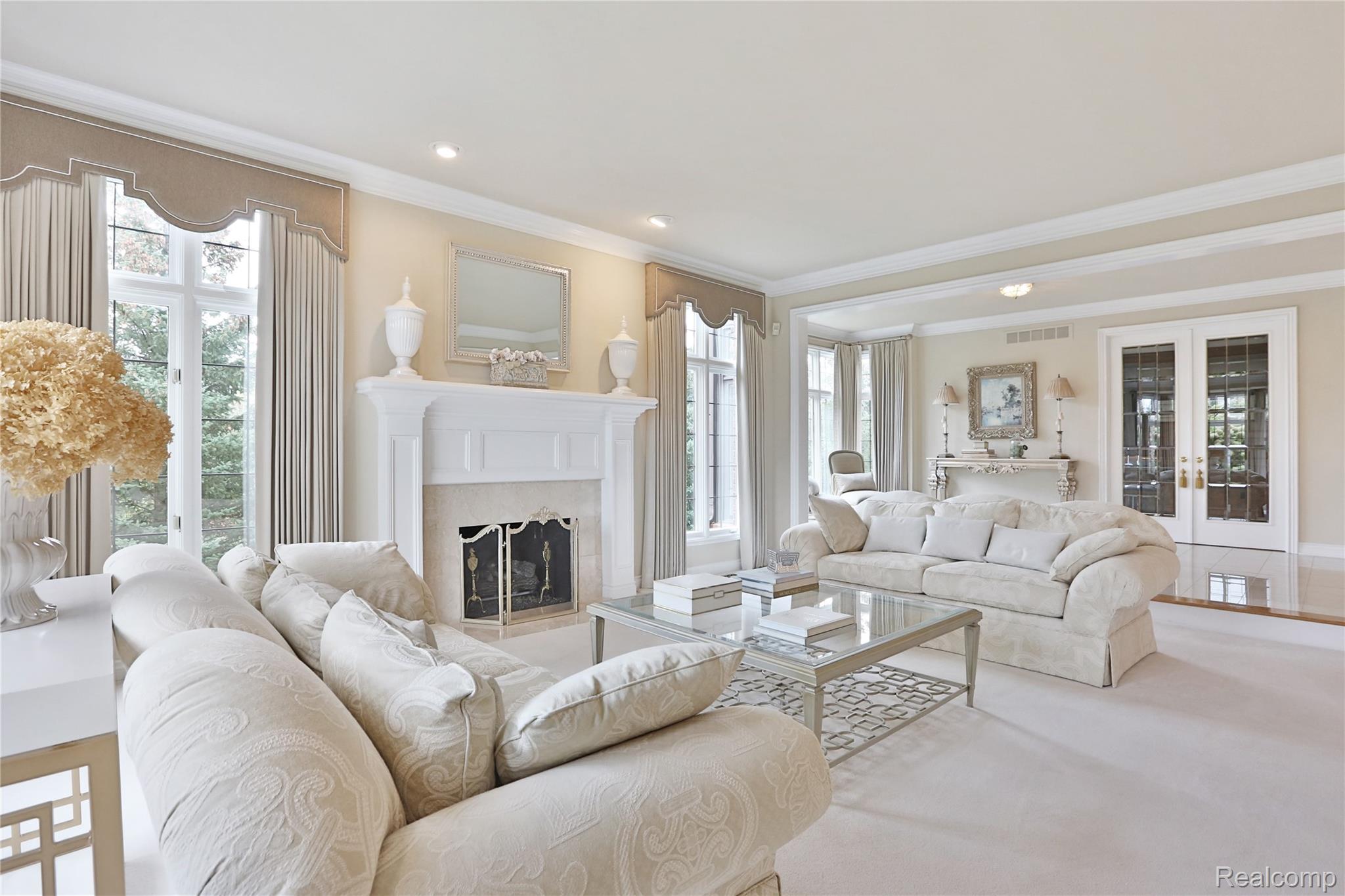 5826 Murfield Drive