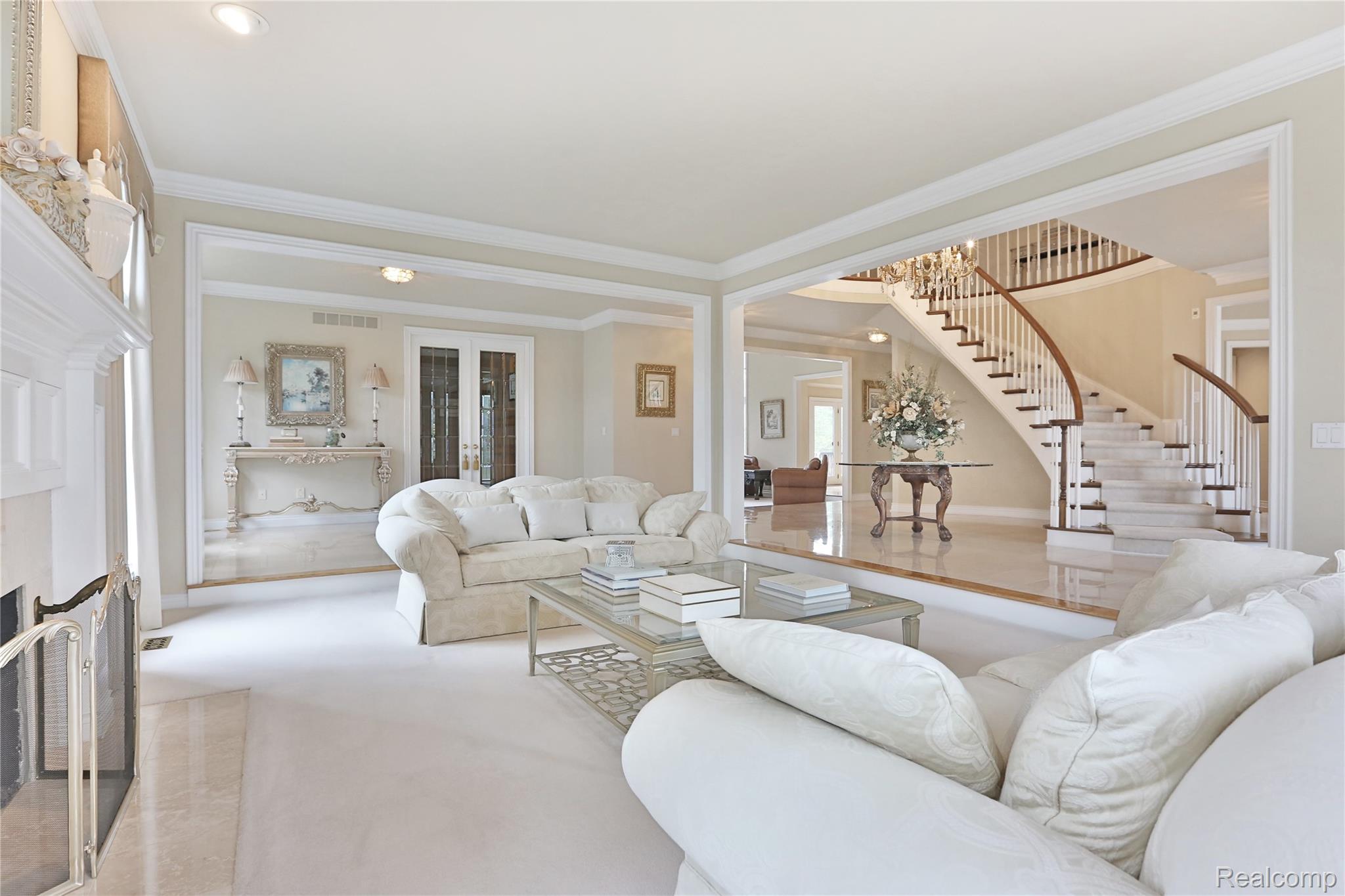 5826 Murfield Drive