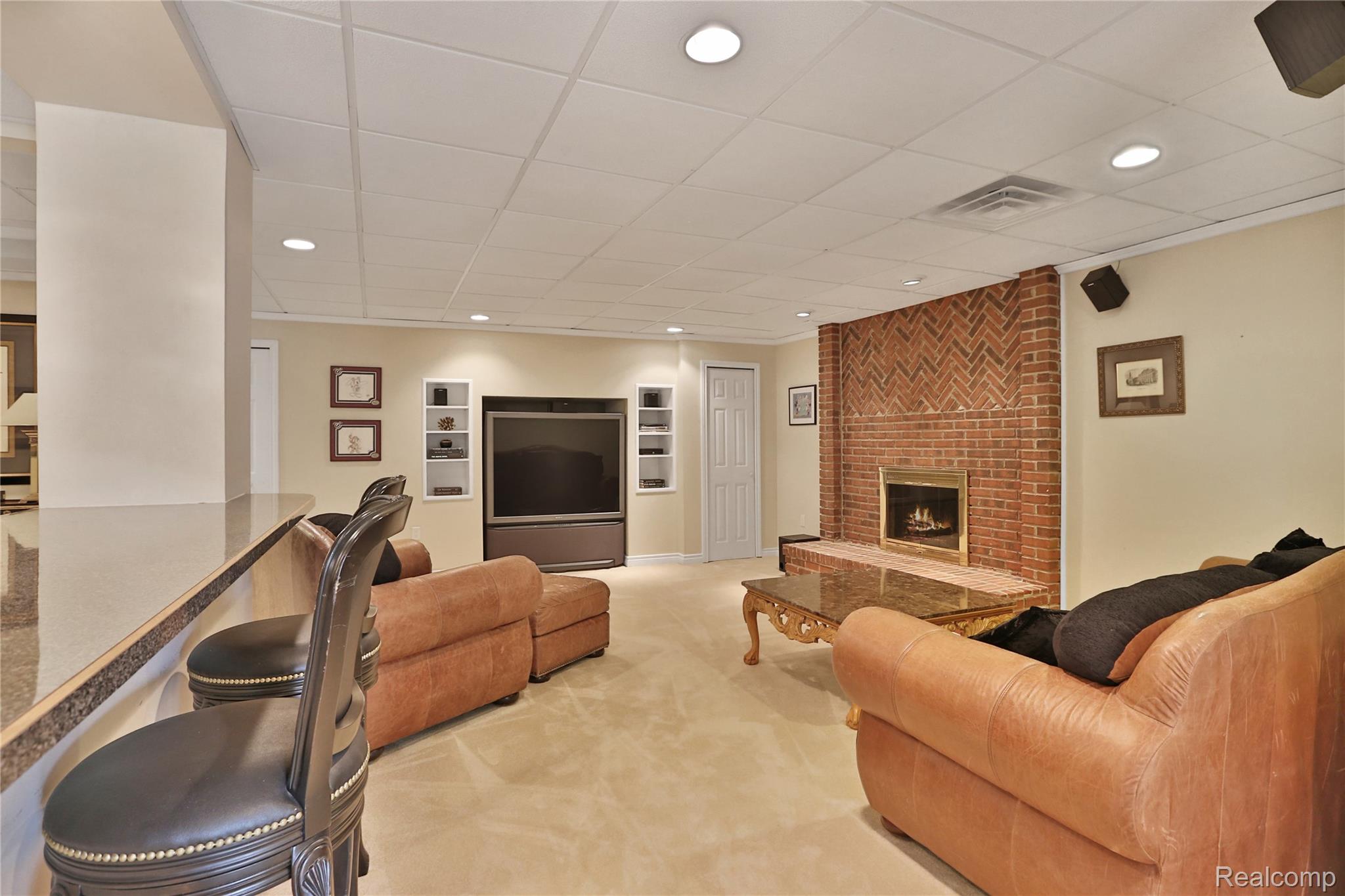 5826 Murfield Drive