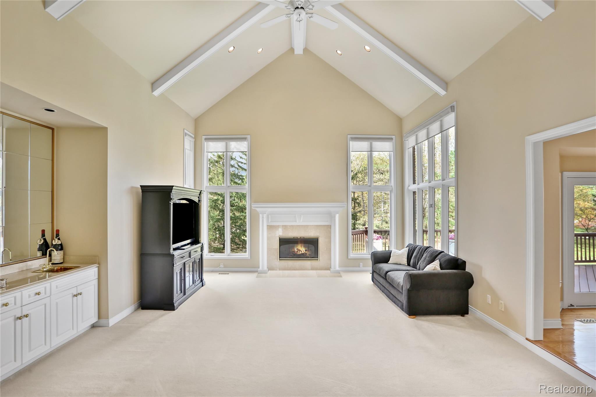 5826 Murfield Drive