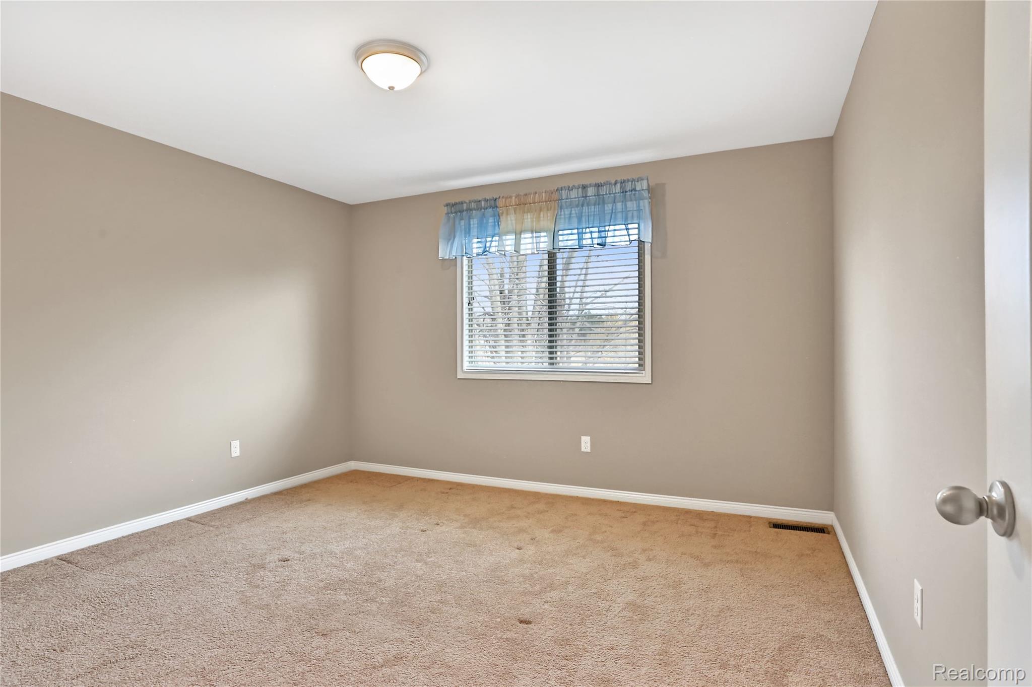 52142 Pawnee Drive