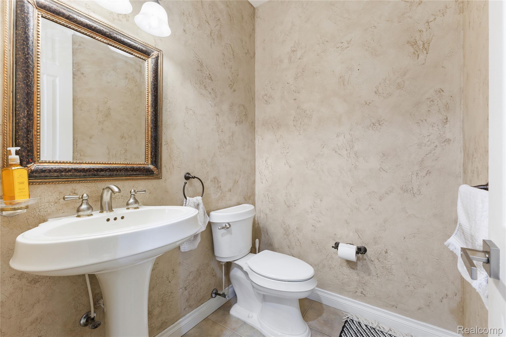 21675 Medallion Court