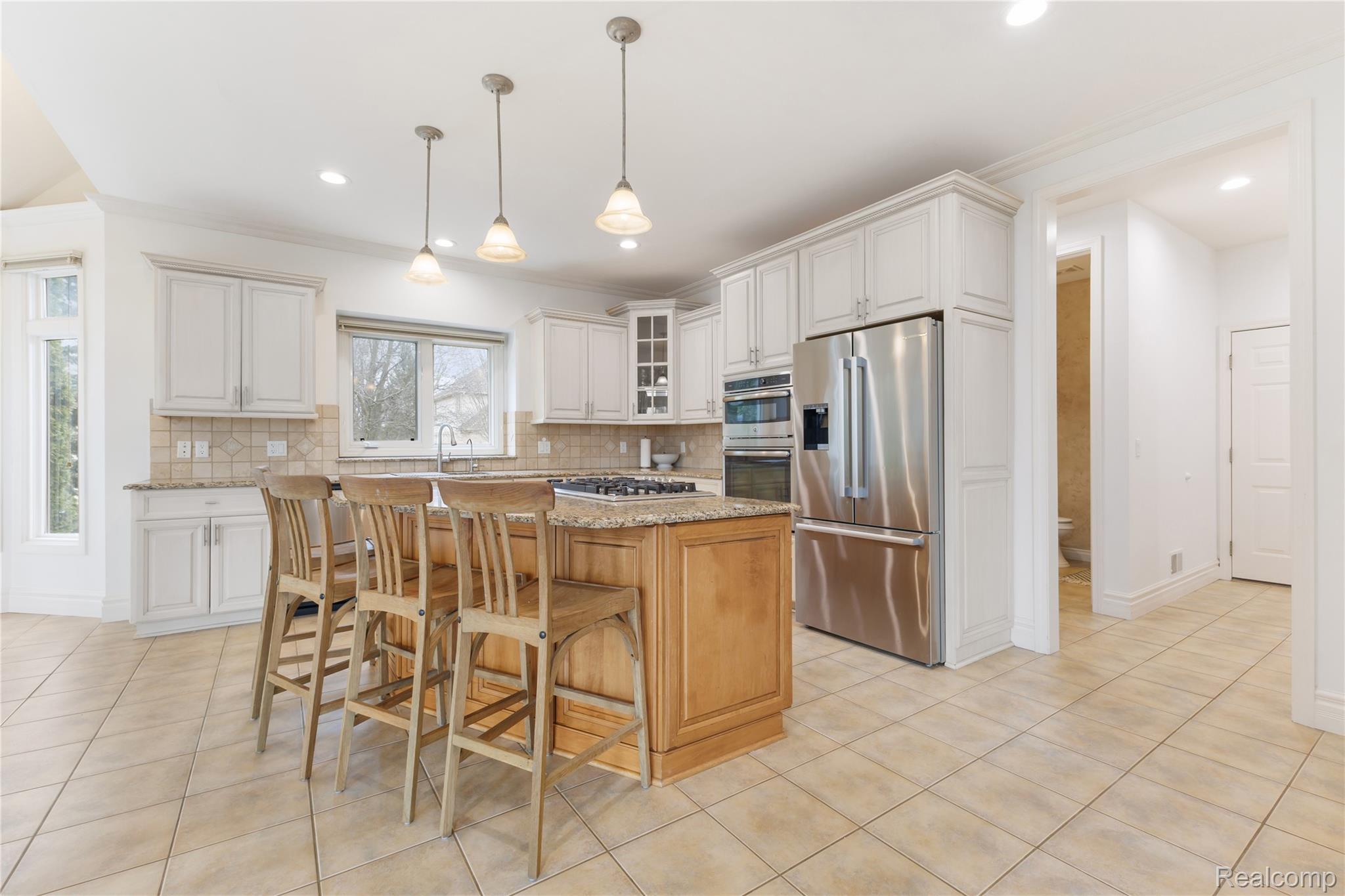 21675 Medallion Court