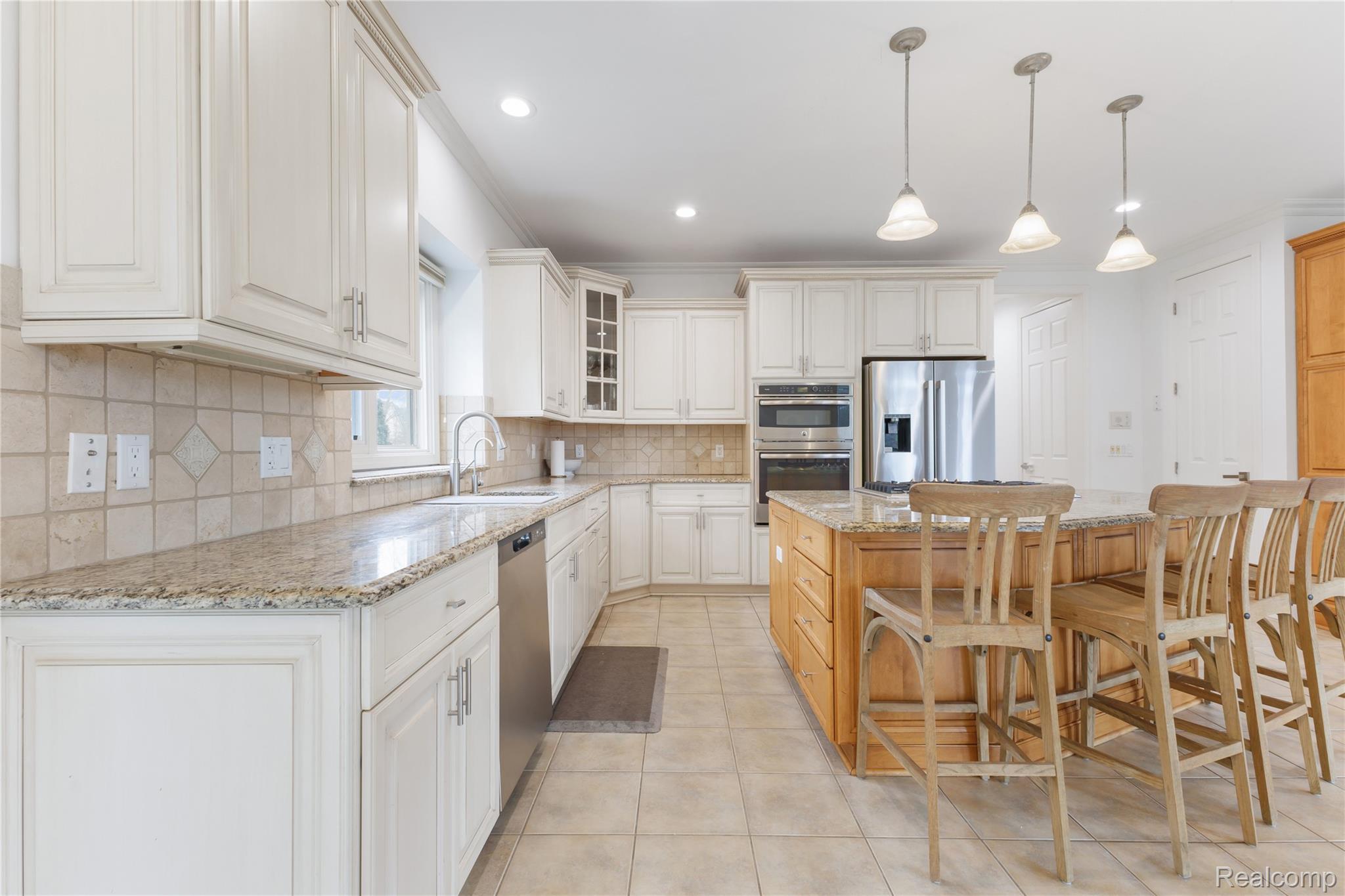 21675 Medallion Court