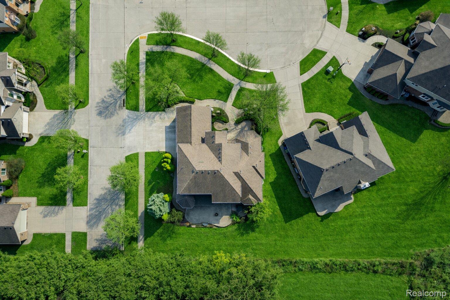 21675 Medallion Court