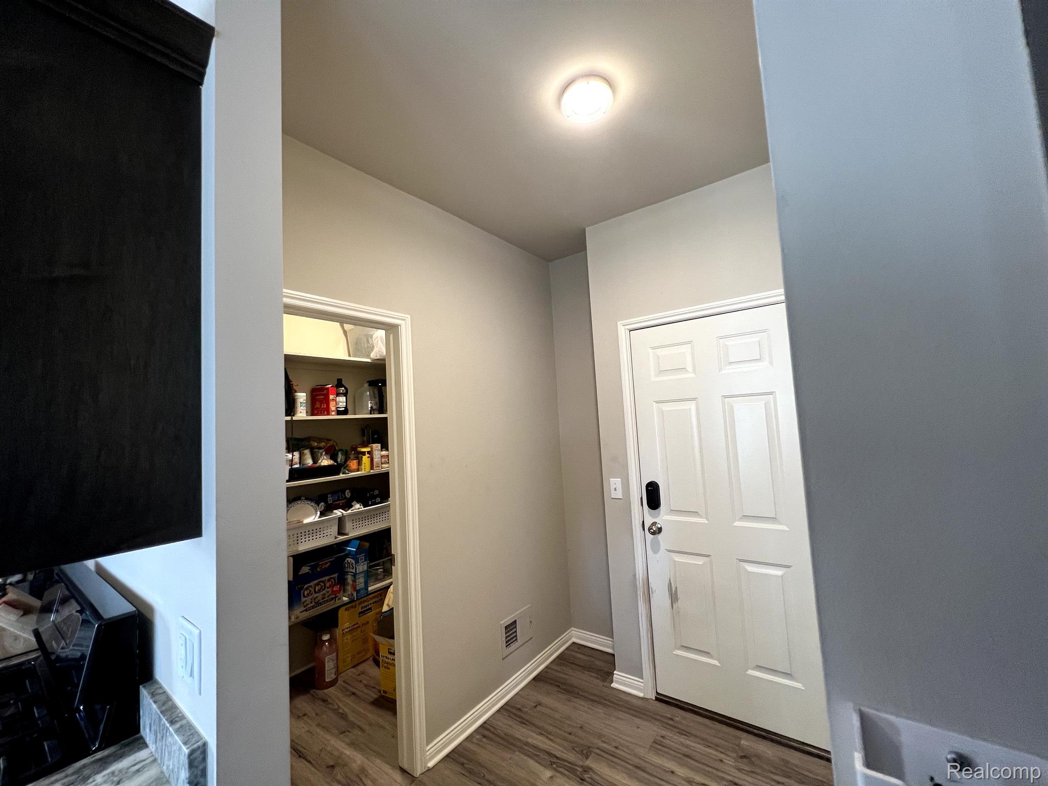 13788 GRANDEUR Avenue