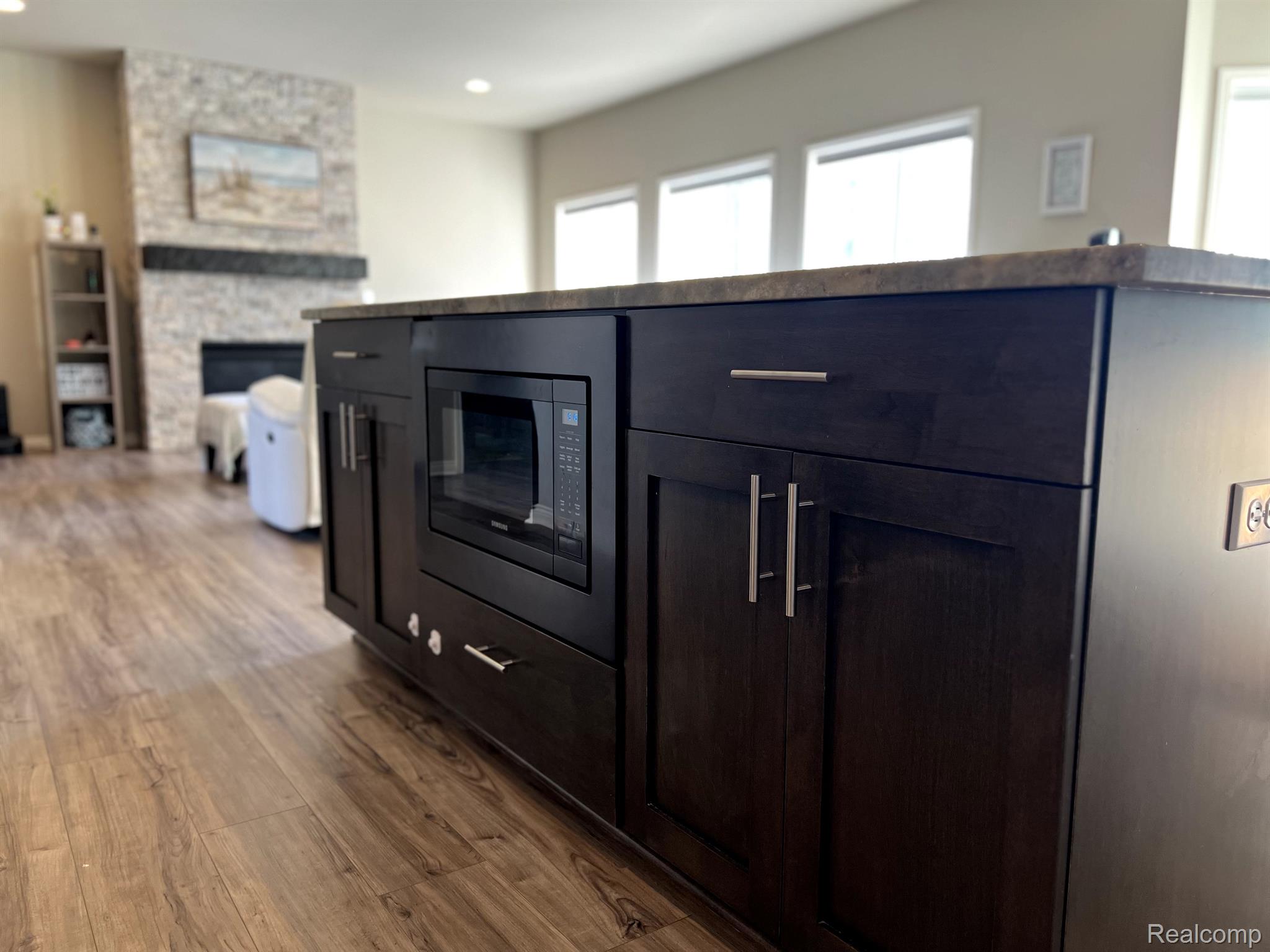 13788 GRANDEUR Avenue