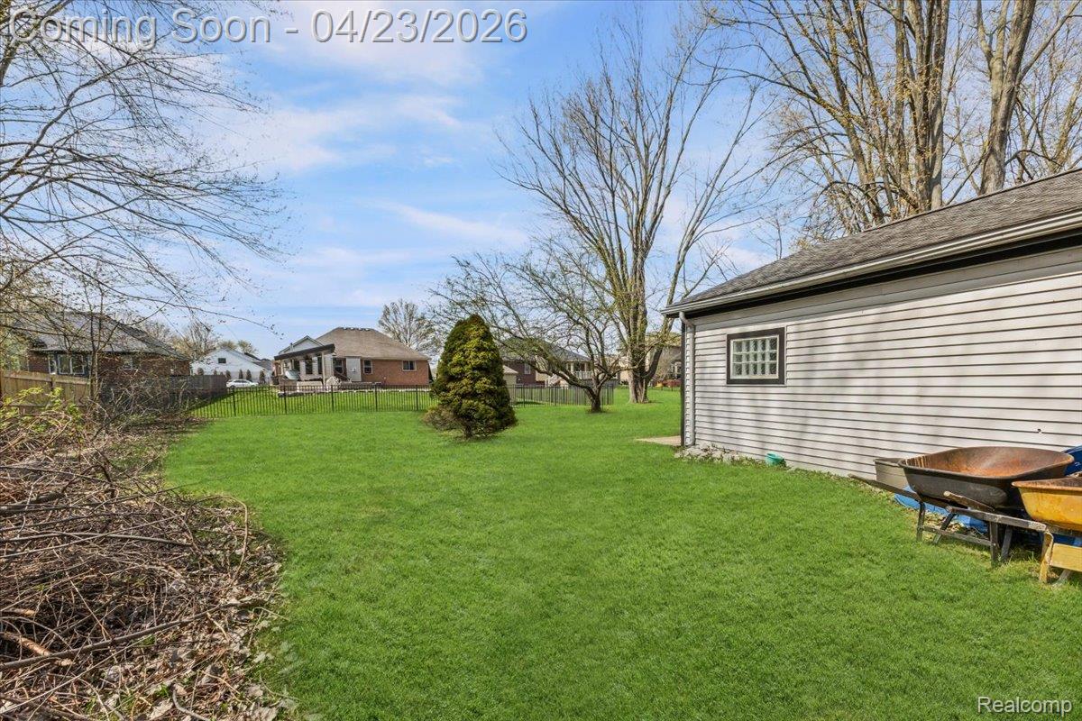 47339 Jefferson Avenue