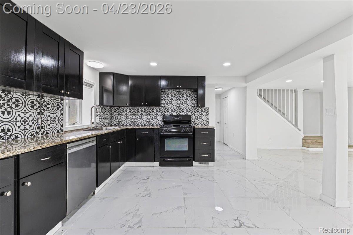 47339 Jefferson Avenue