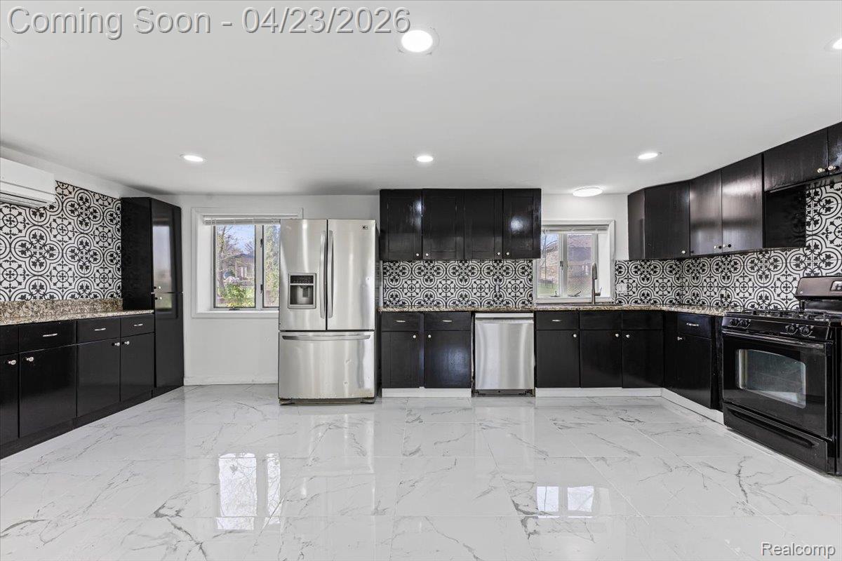 47339 Jefferson Avenue