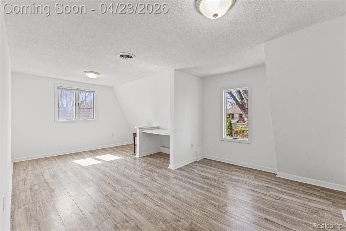 47339 Jefferson Avenue