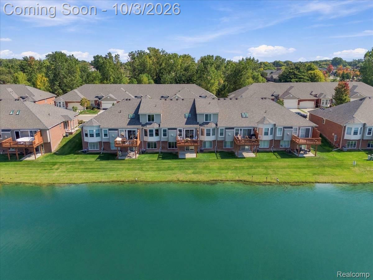 49207 Pond Place Drive Unit: 122