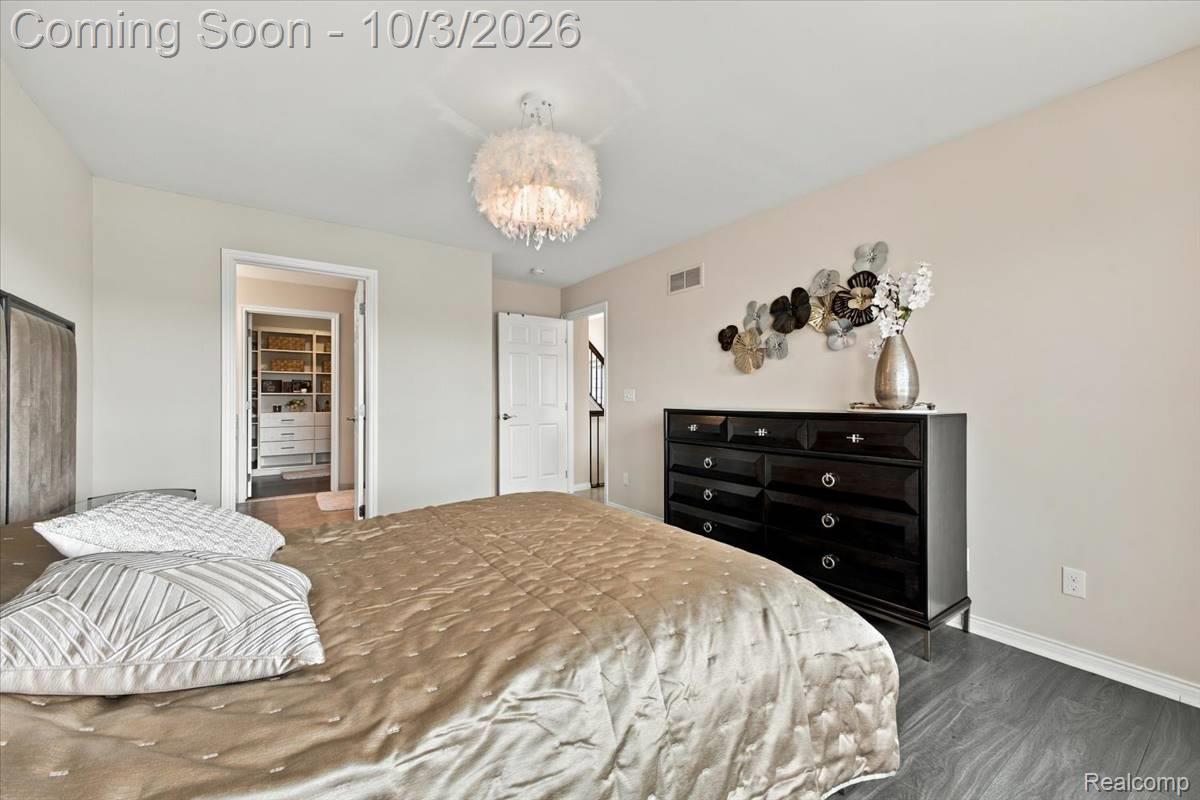 49207 Pond Place Drive Unit: 122