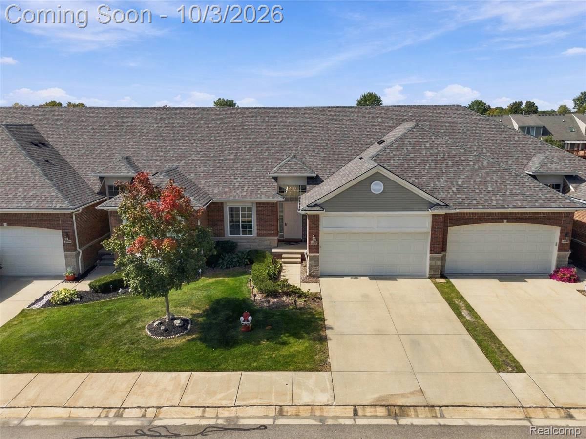 49207 Pond Place Drive Unit: 122