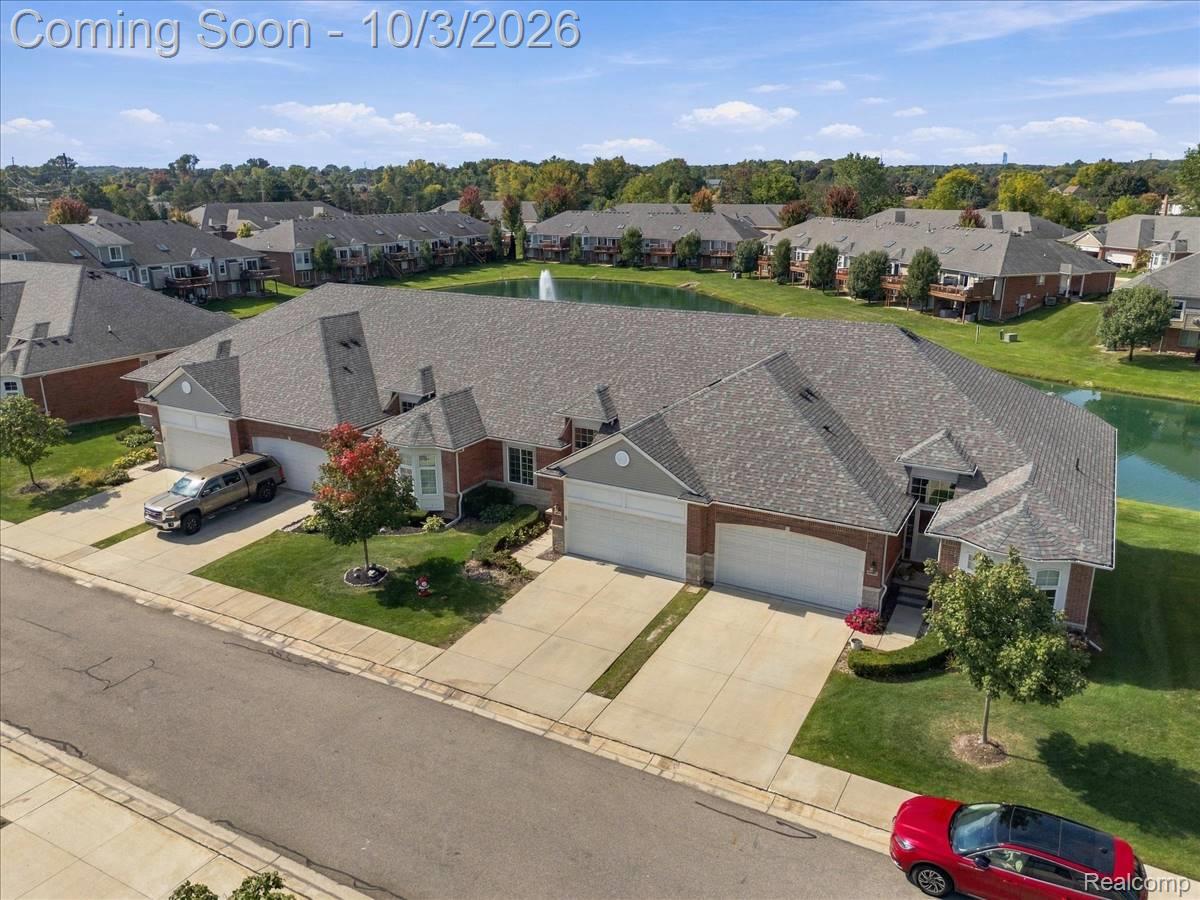 49207 Pond Place Drive Unit: 122