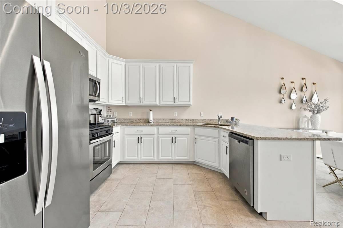 49207 Pond Place Drive Unit: 122