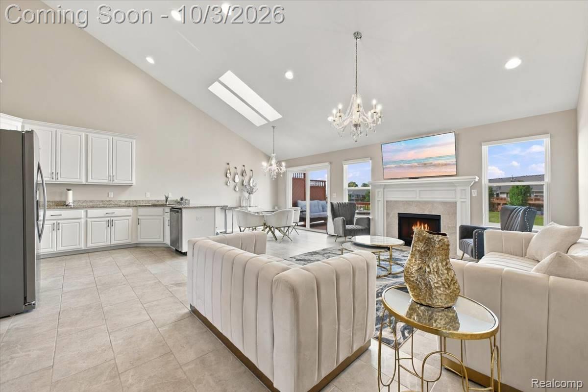 49207 Pond Place Drive Unit: 122