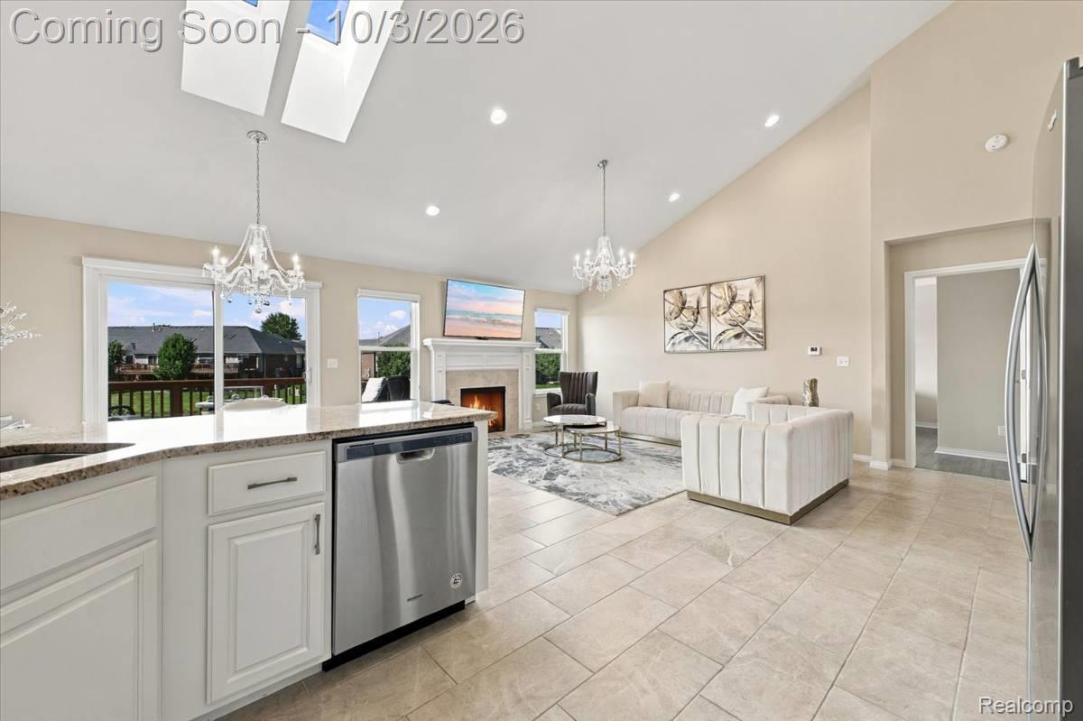 49207 Pond Place Drive Unit: 122