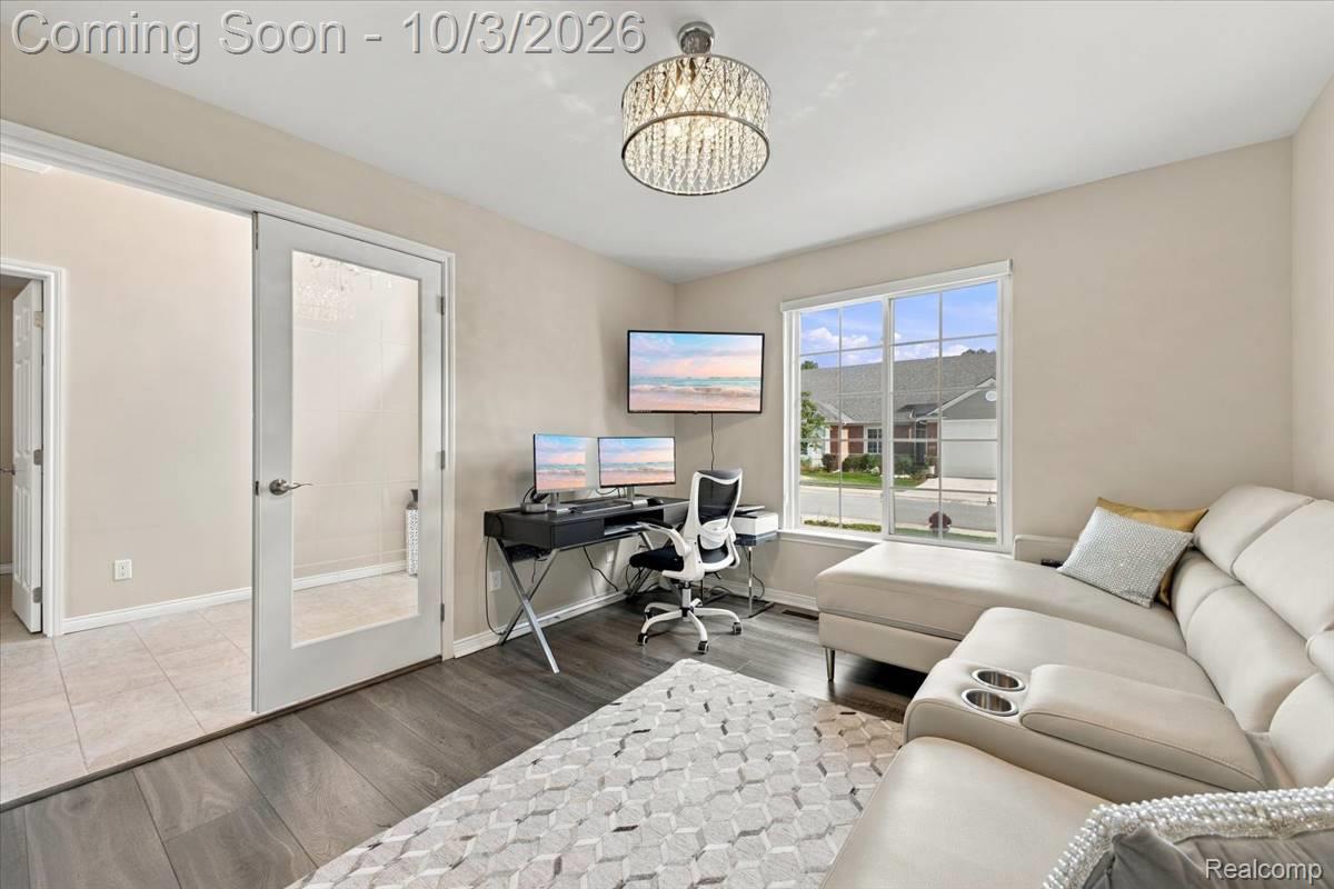 49207 Pond Place Drive Unit: 122