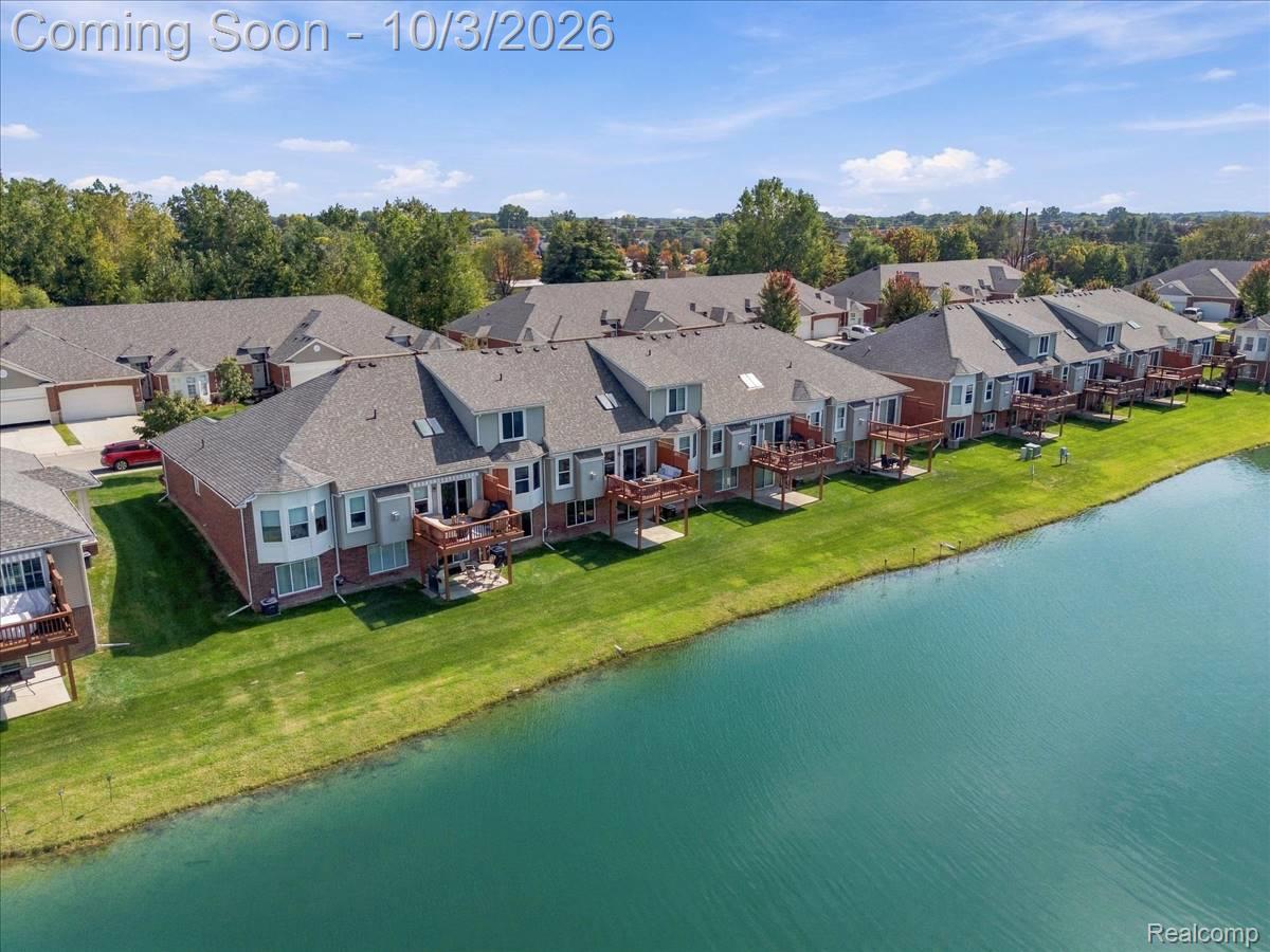 49207 Pond Place Drive Unit: 122
