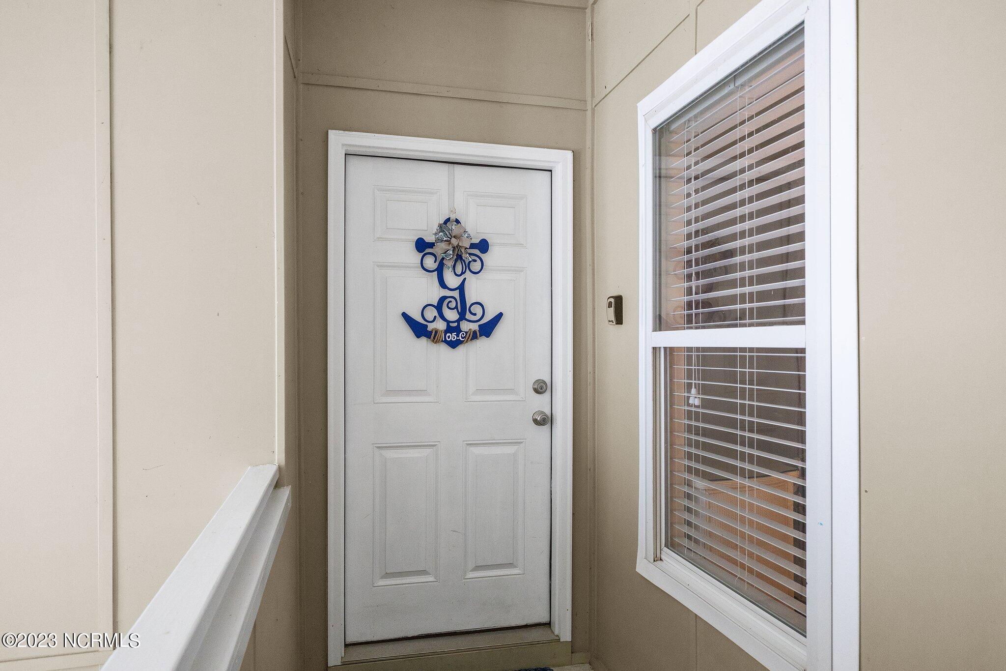 105 Beachwood Drive 1c