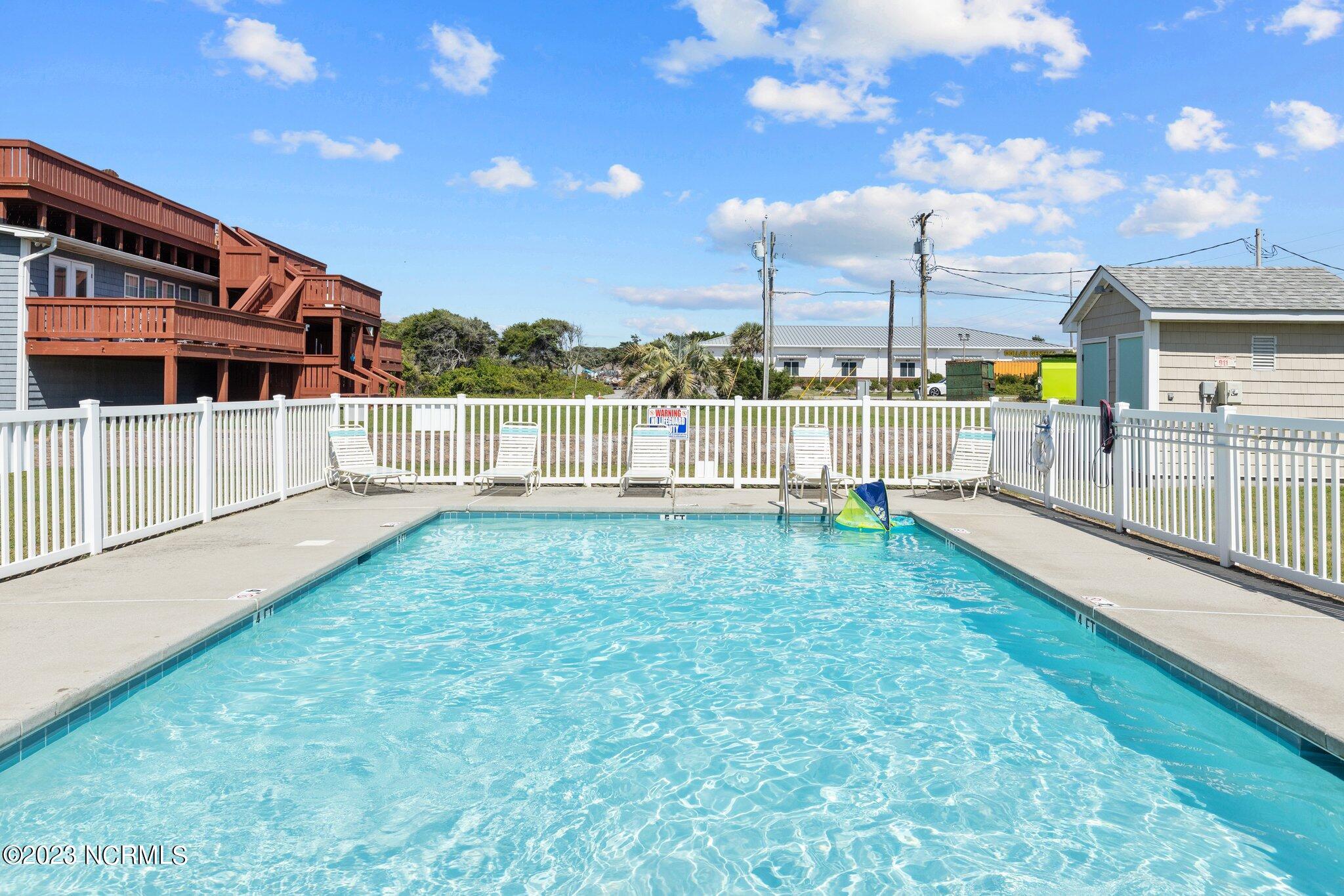105 Beachwood Drive 1c