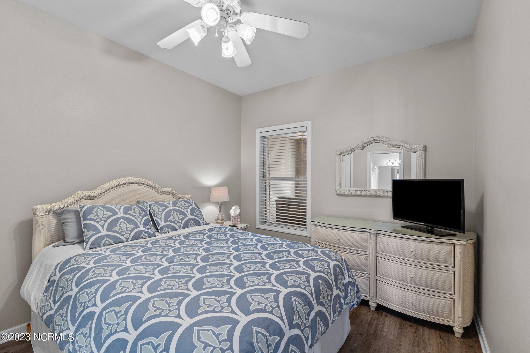105 Beachwood Drive 1c