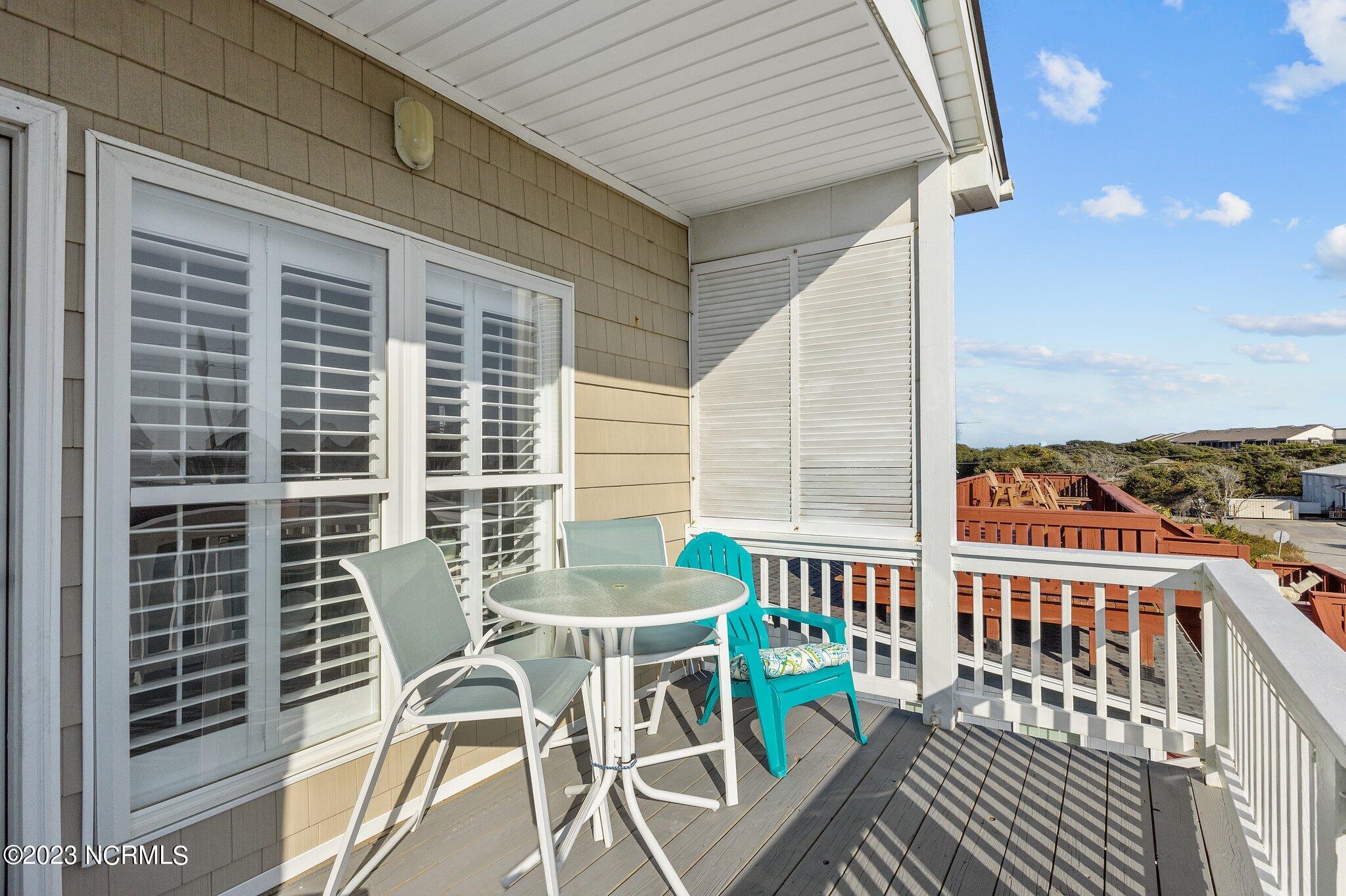 105 Beachwood Drive 1c
