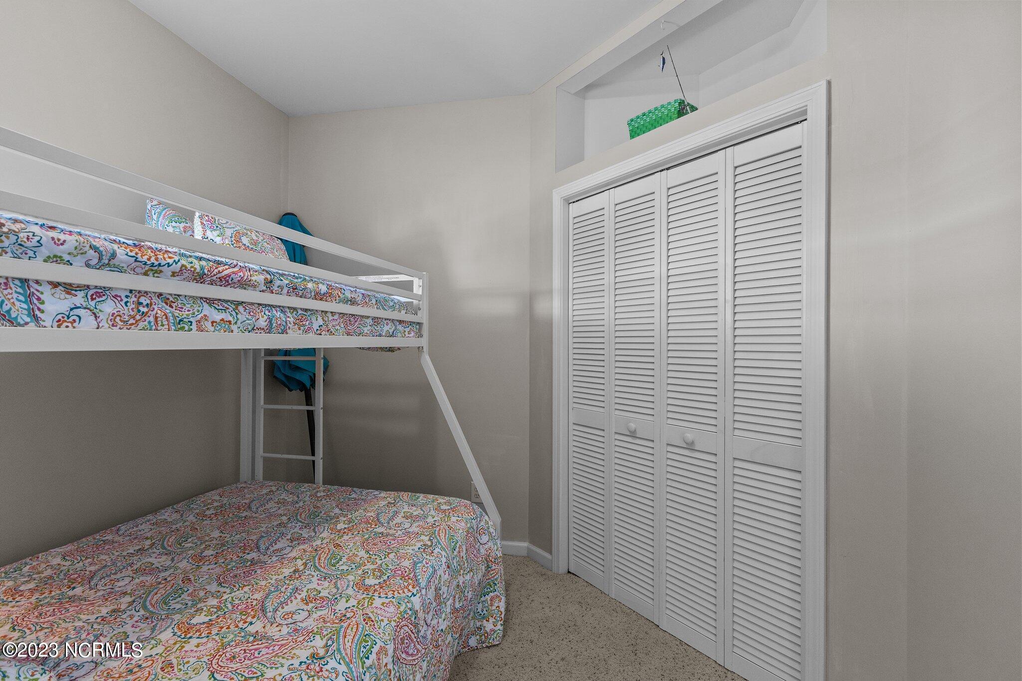 105 Beachwood Drive 1c