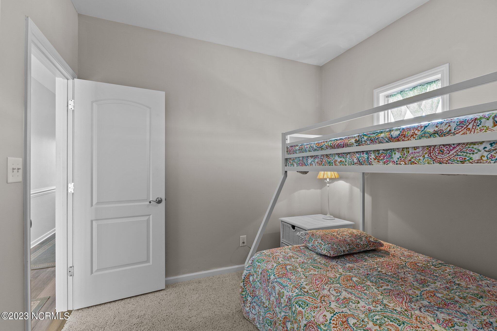 105 Beachwood Drive 1c