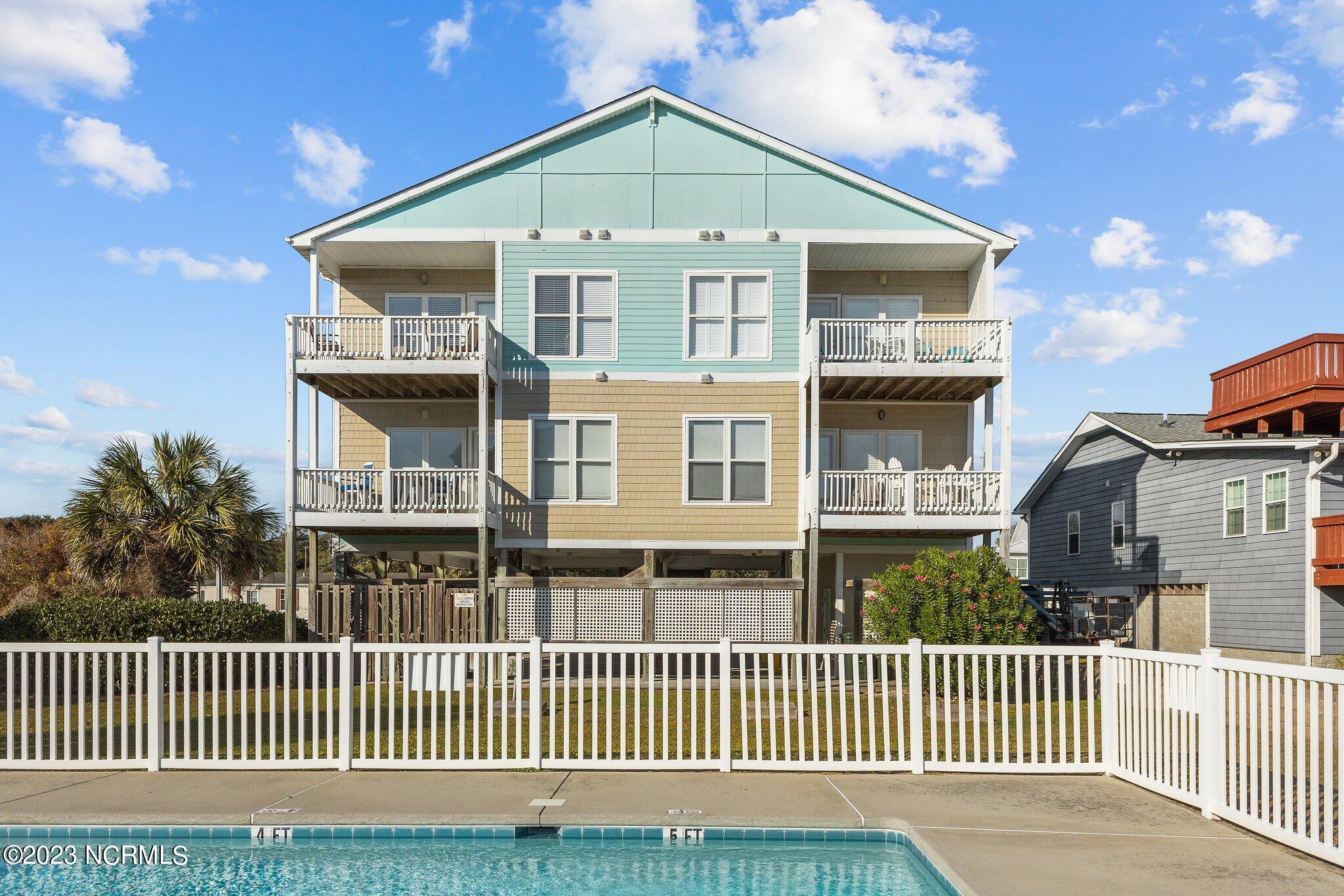 105 Beachwood Drive 1c