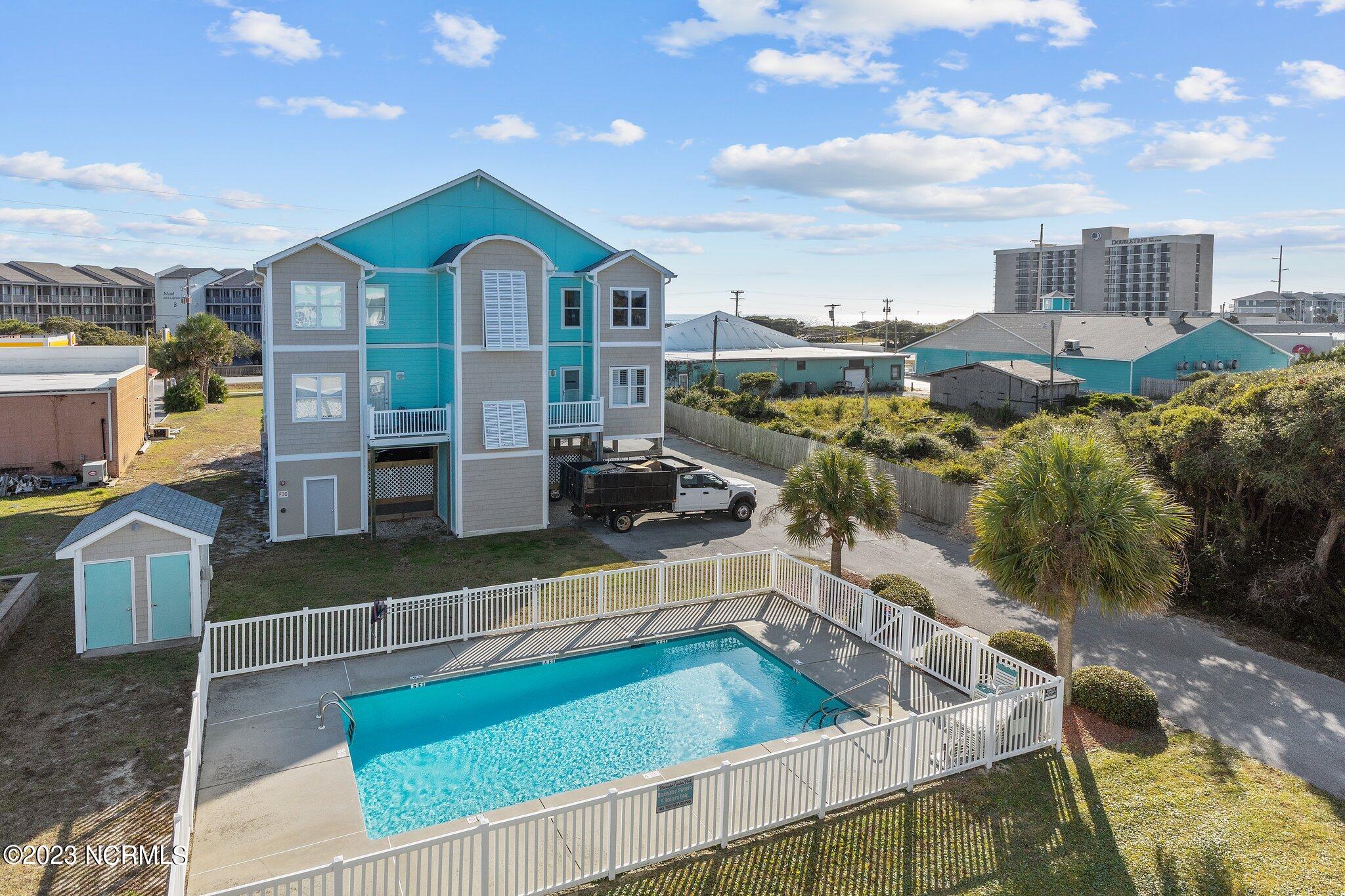 105 Beachwood Drive 1c