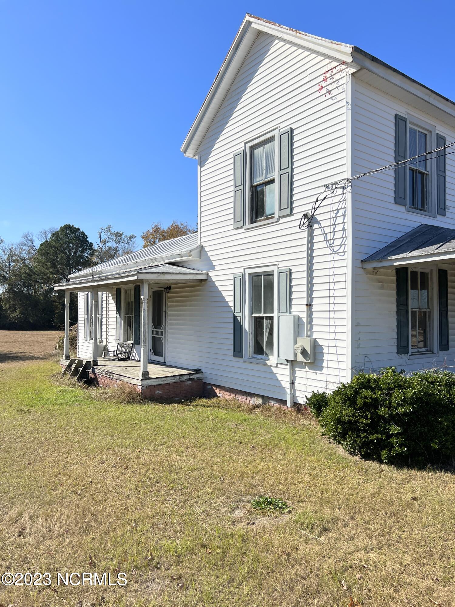 401 W Railroad Street