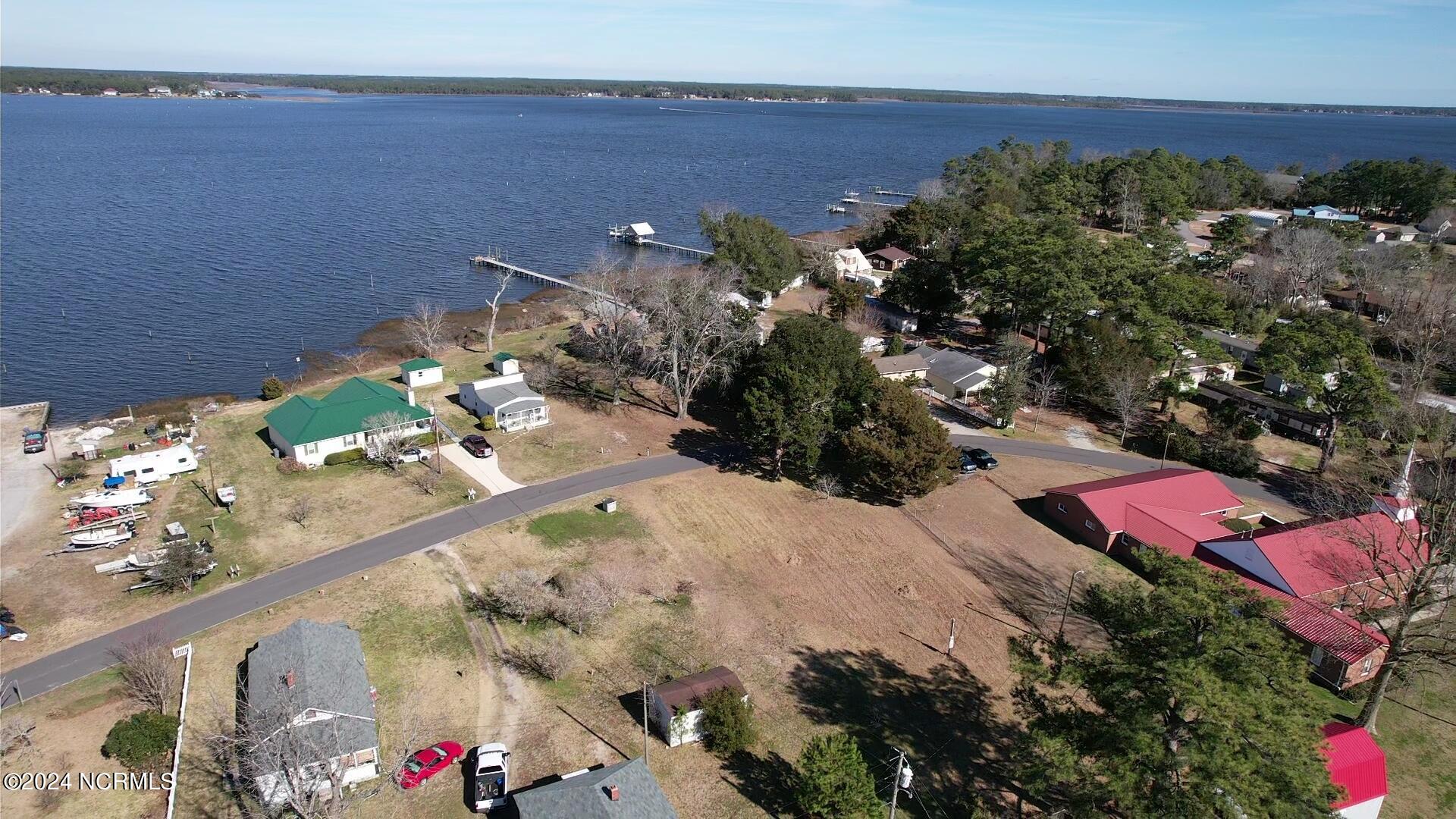 2305 Crab Point Loop Road